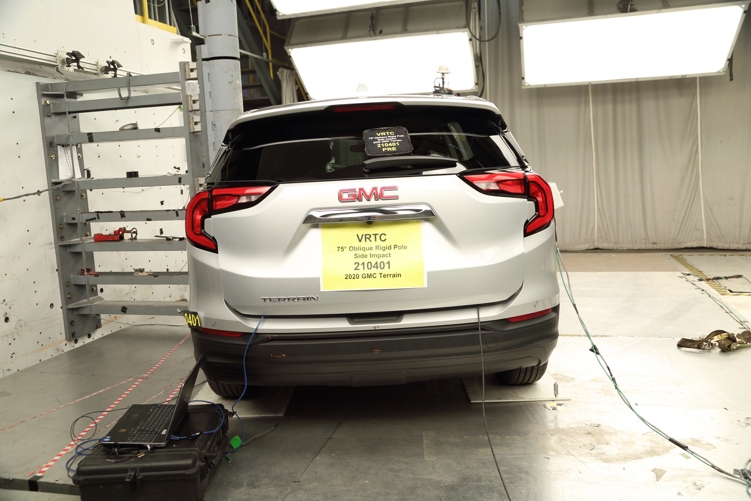 2020 GMC OTHER crash image 11