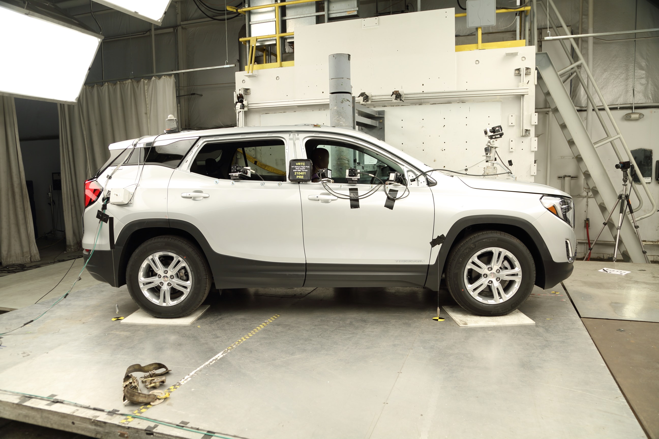 2020 GMC OTHER crash image 13