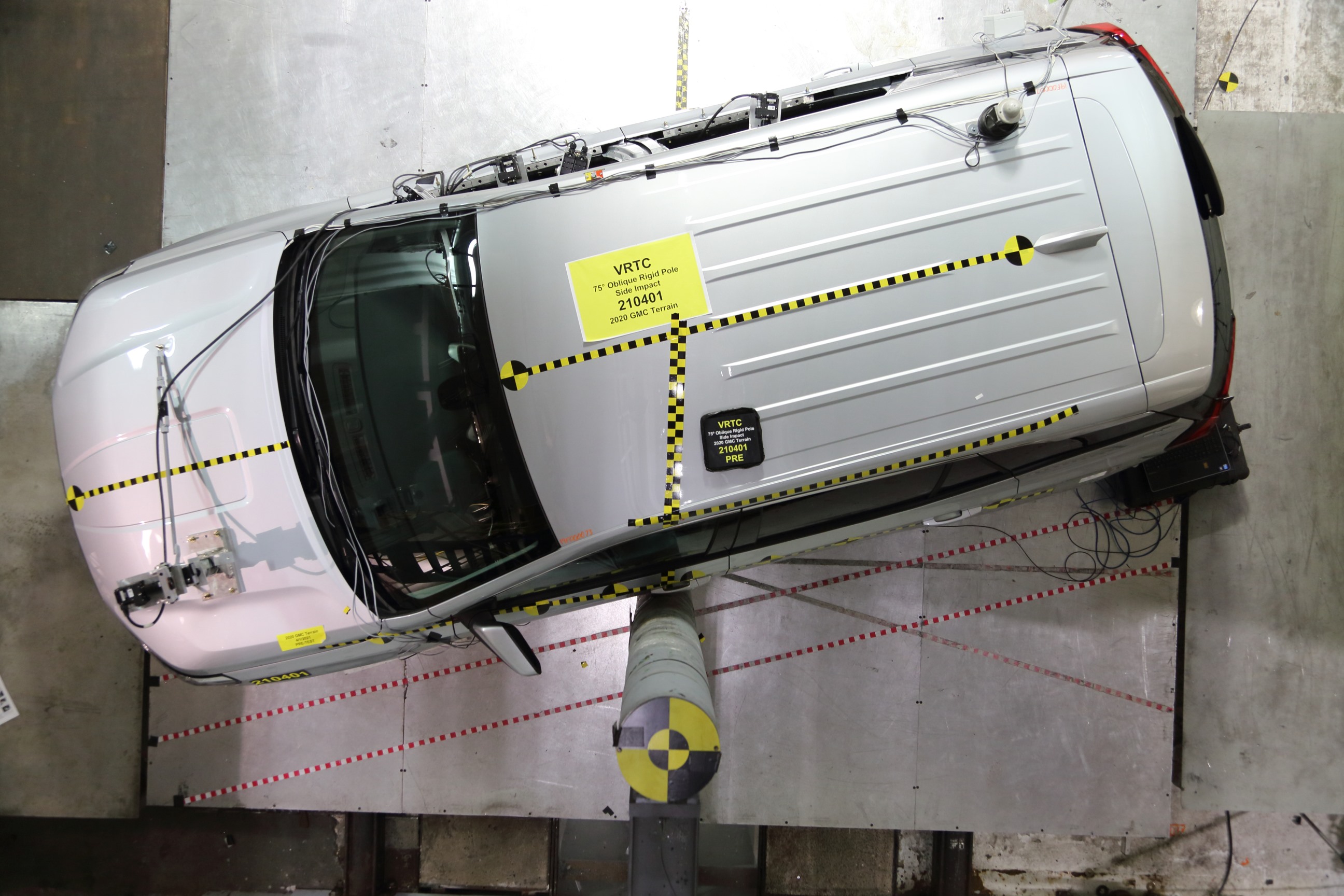 2020 GMC OTHER crash image 15
