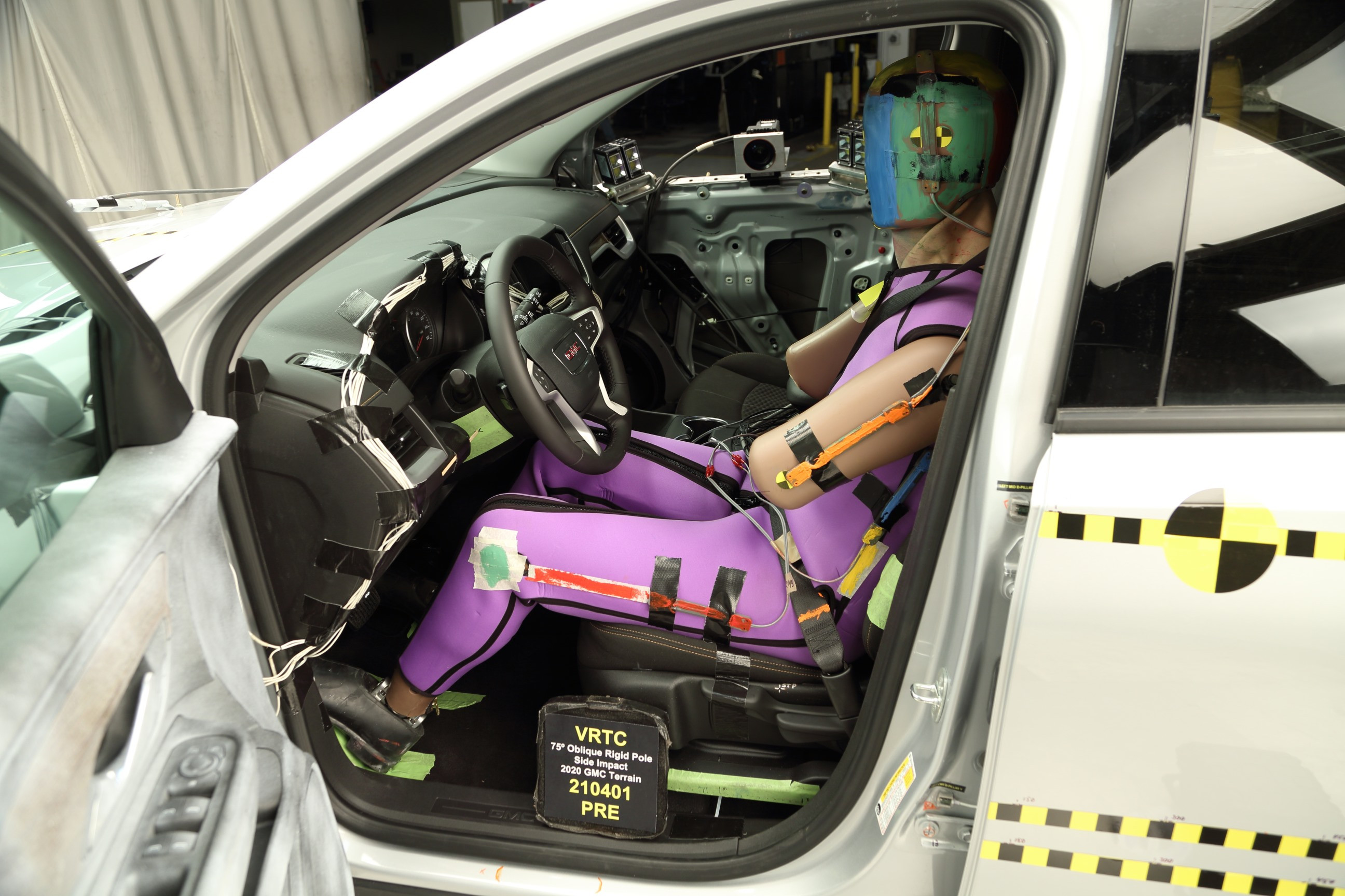 2020 GMC OTHER crash image 23