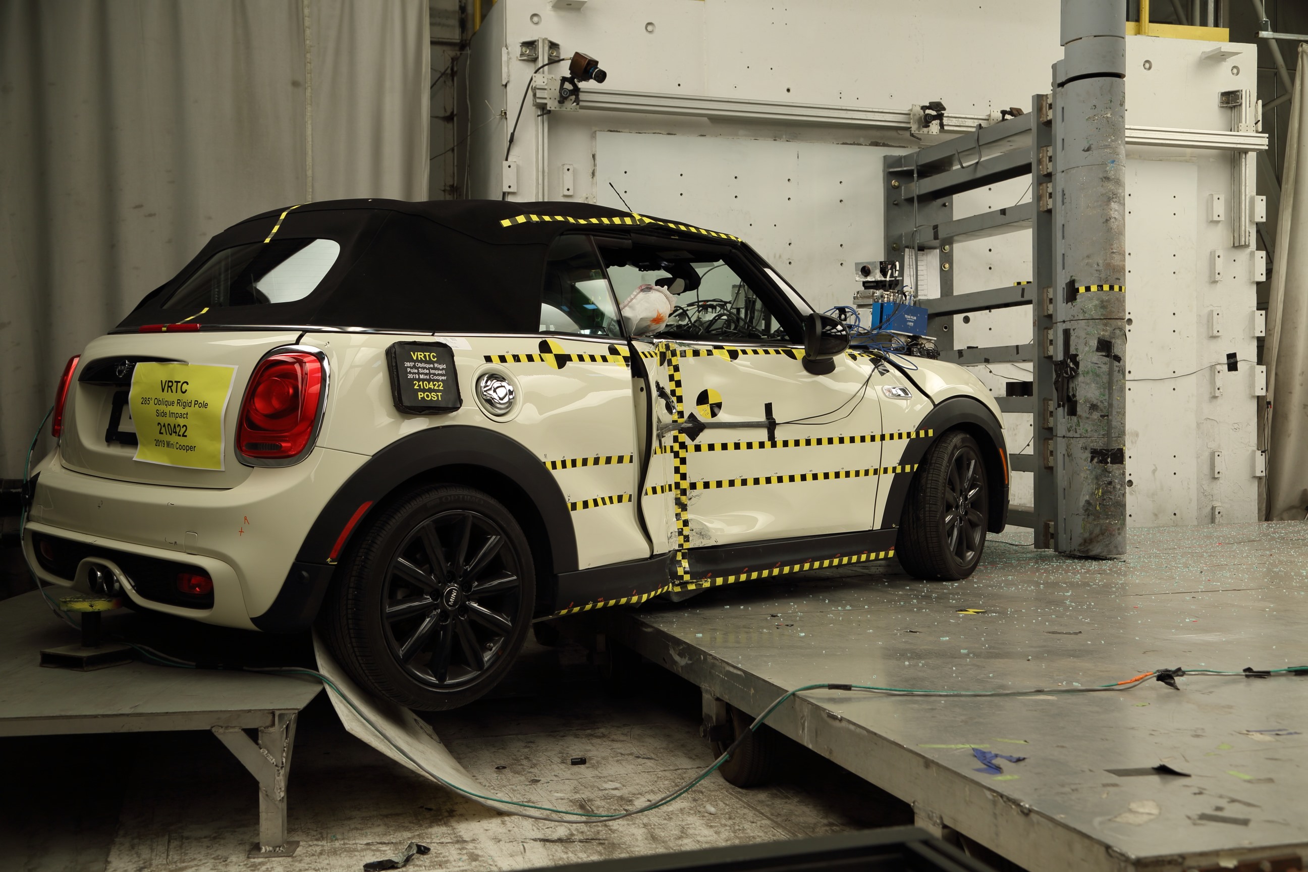 2019 MINI COOPER crash image 10
