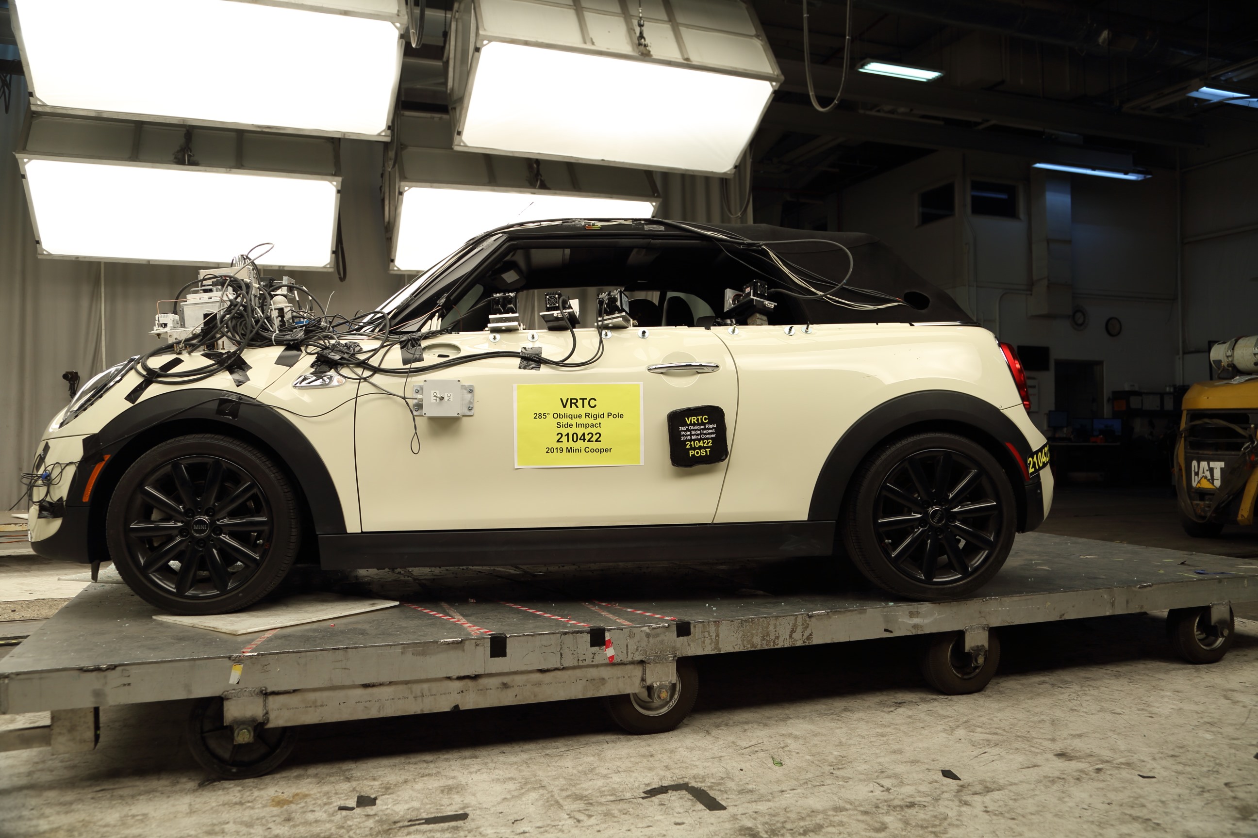 2019 MINI COOPER crash image 14