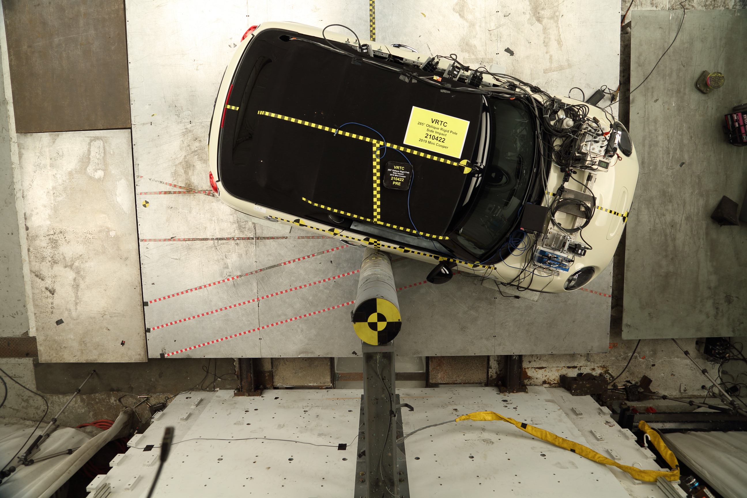 2019 MINI COOPER crash image 15