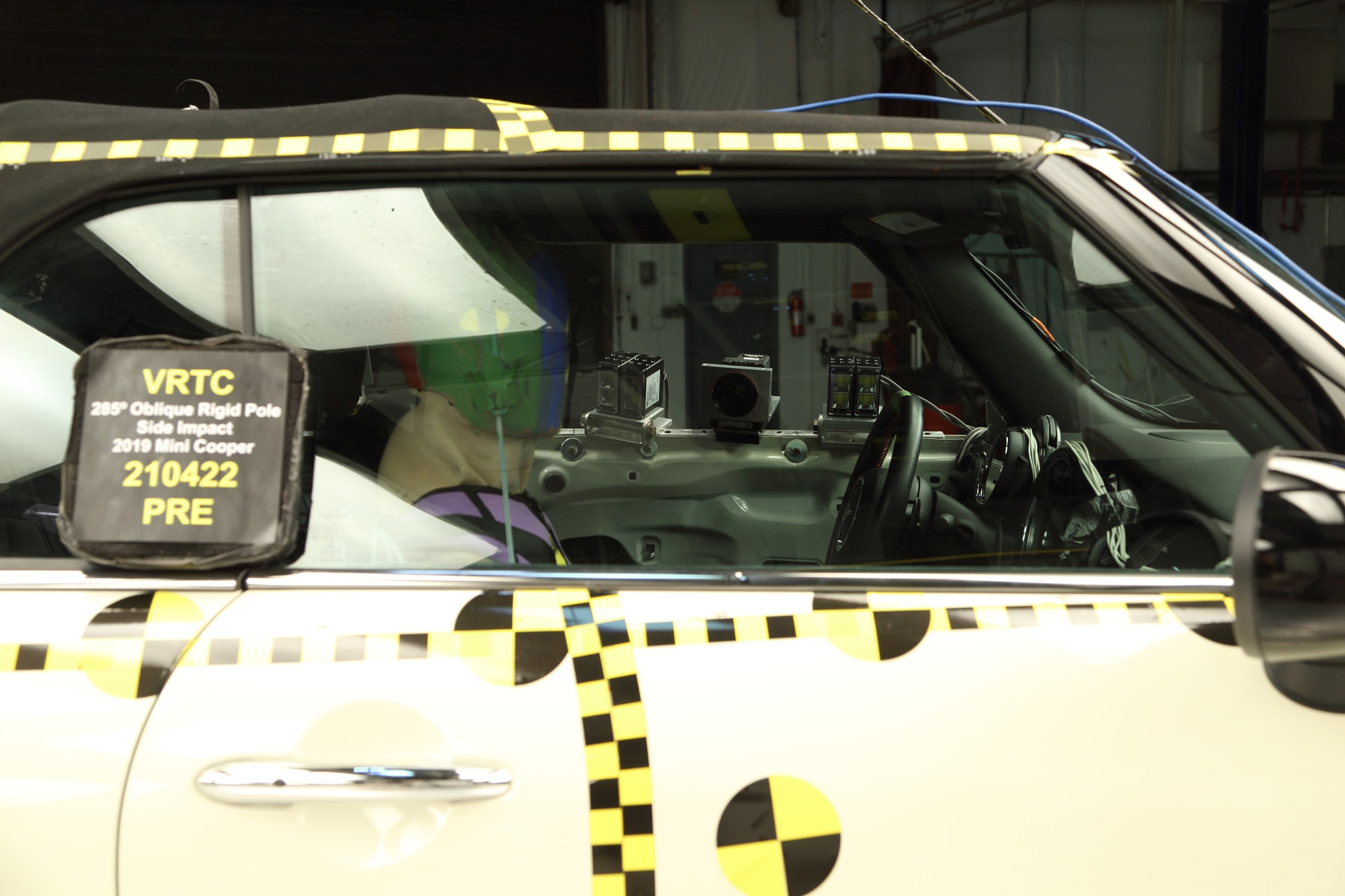 2019 MINI COOPER crash image 24