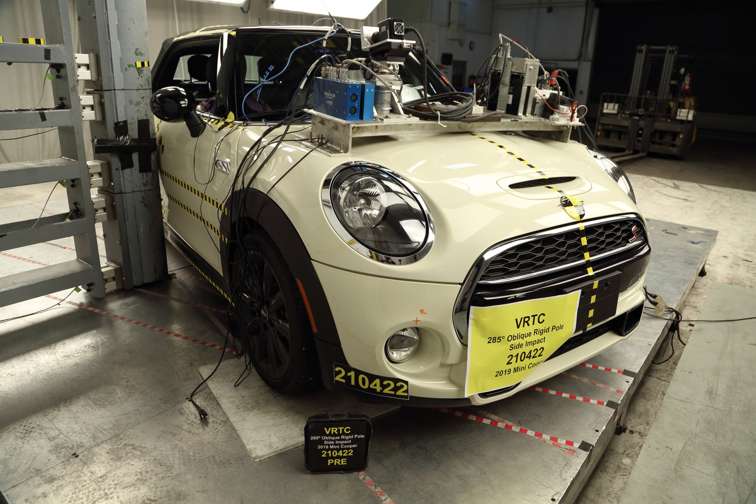 2019 MINI COOPER crash image 5
