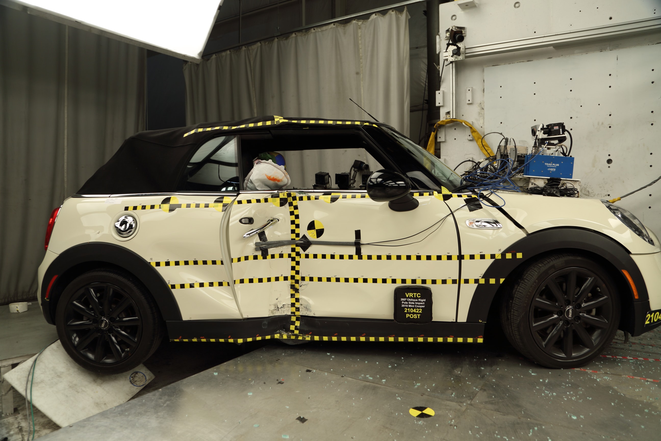 2019 MINI COOPER crash image 8