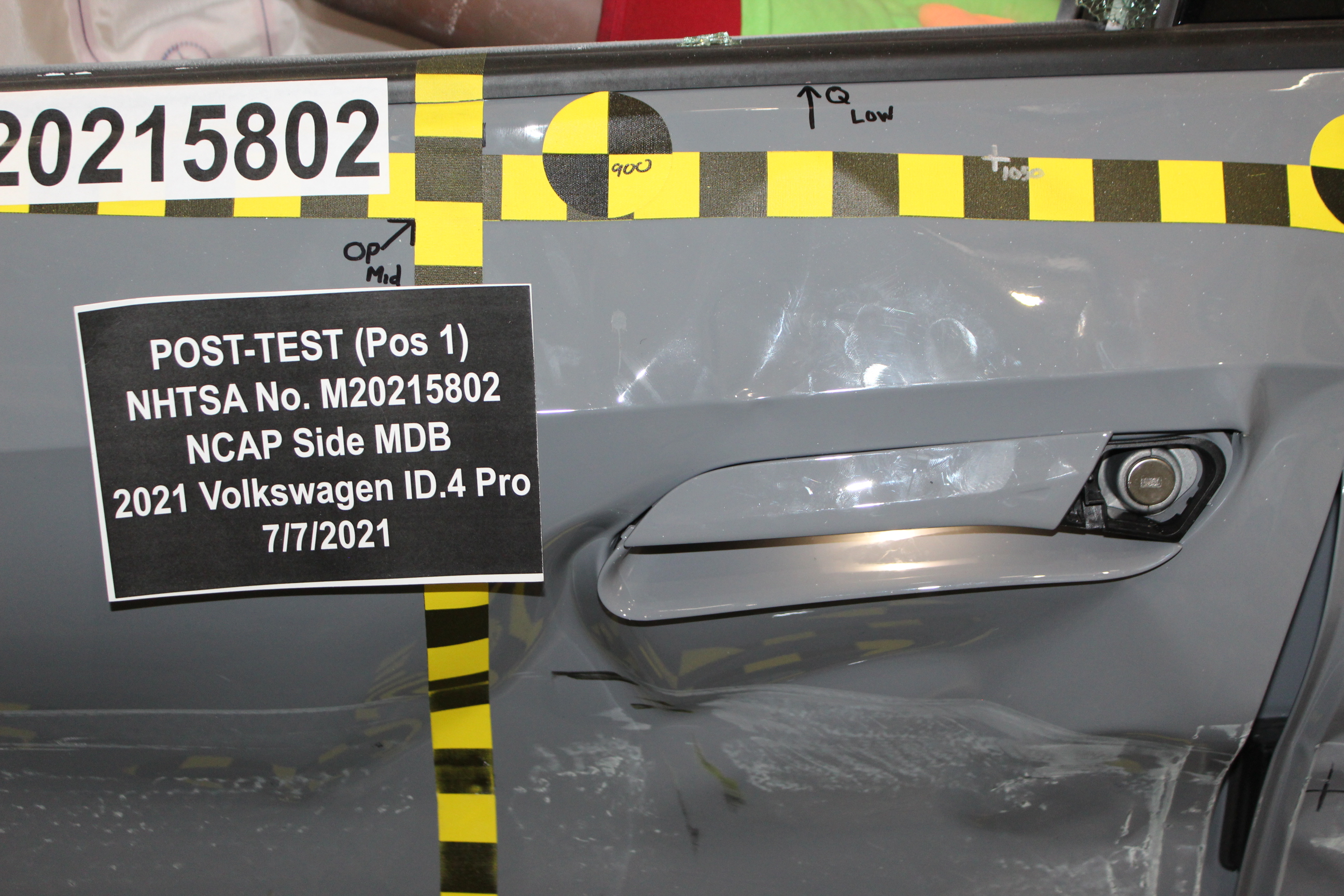 2021 VOLKSWAGEN ID.4 crash image 22
