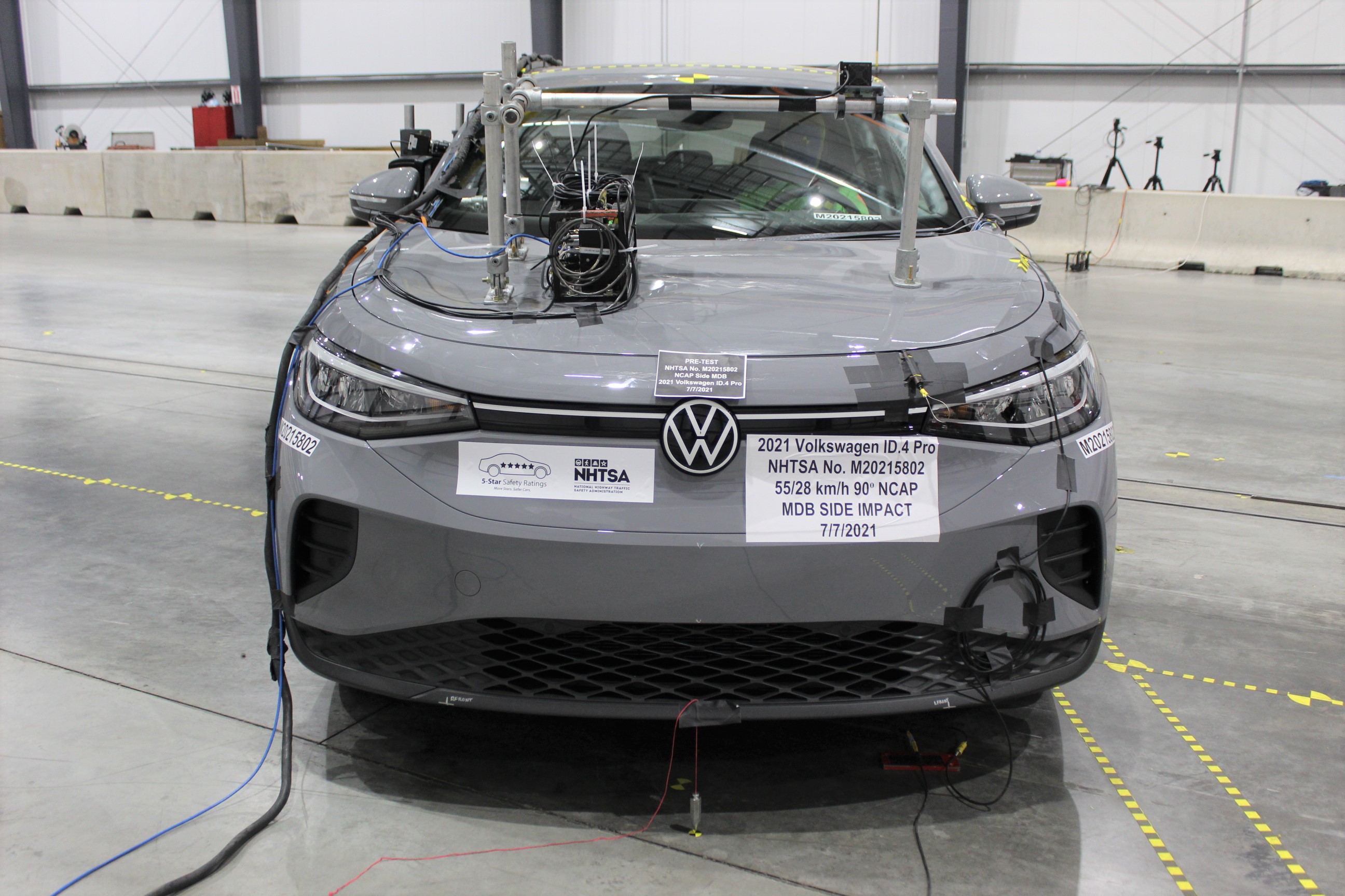 2021 VOLKSWAGEN ID.4 crash image 3
