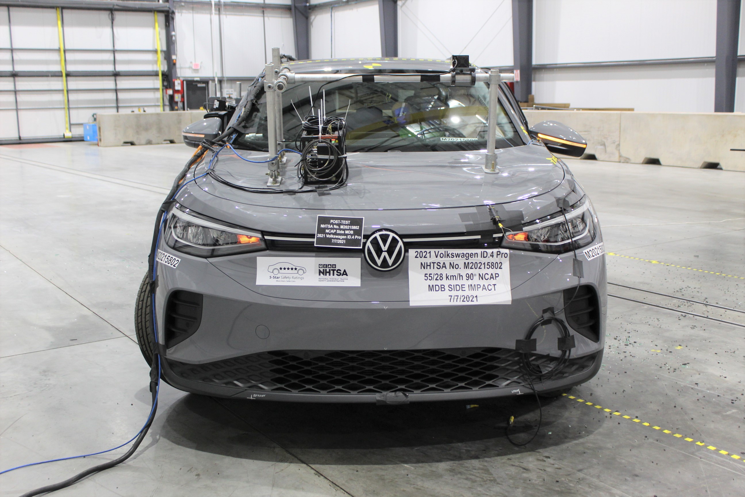 2021 VOLKSWAGEN ID.4 crash image 4