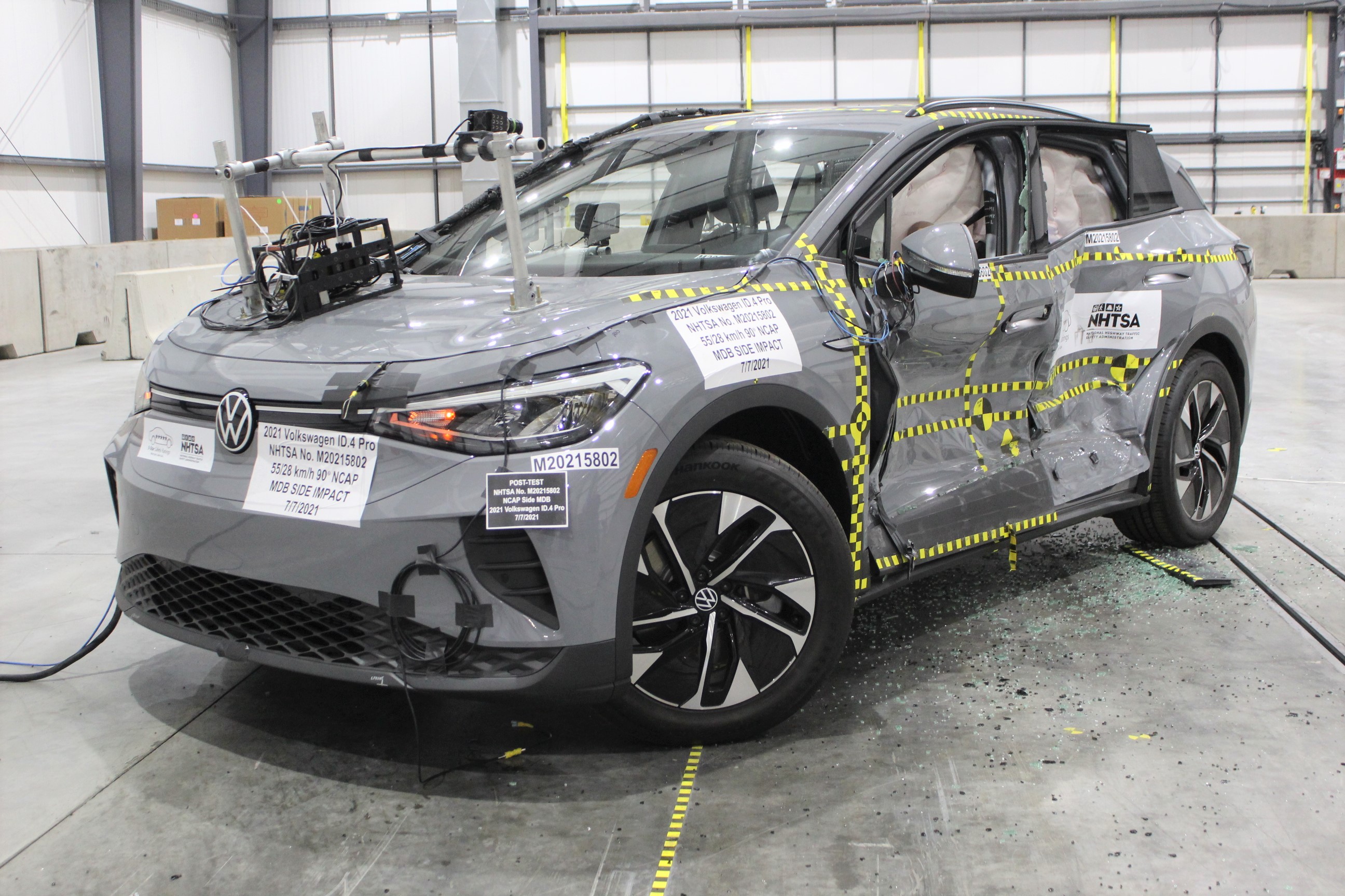 2021 VOLKSWAGEN ID.4 crash image 6