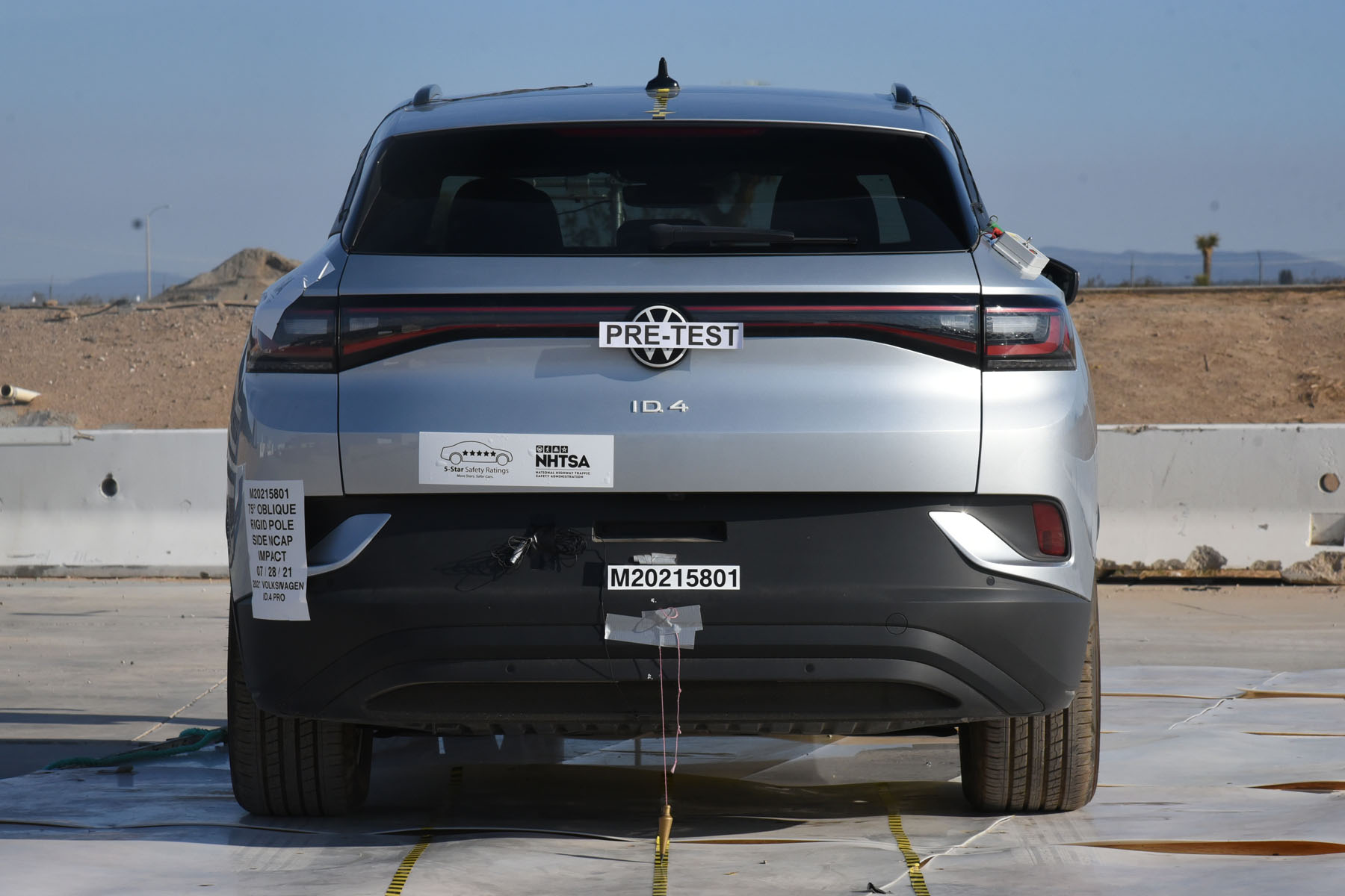 2021 VOLKSWAGEN ID.4 crash image 11