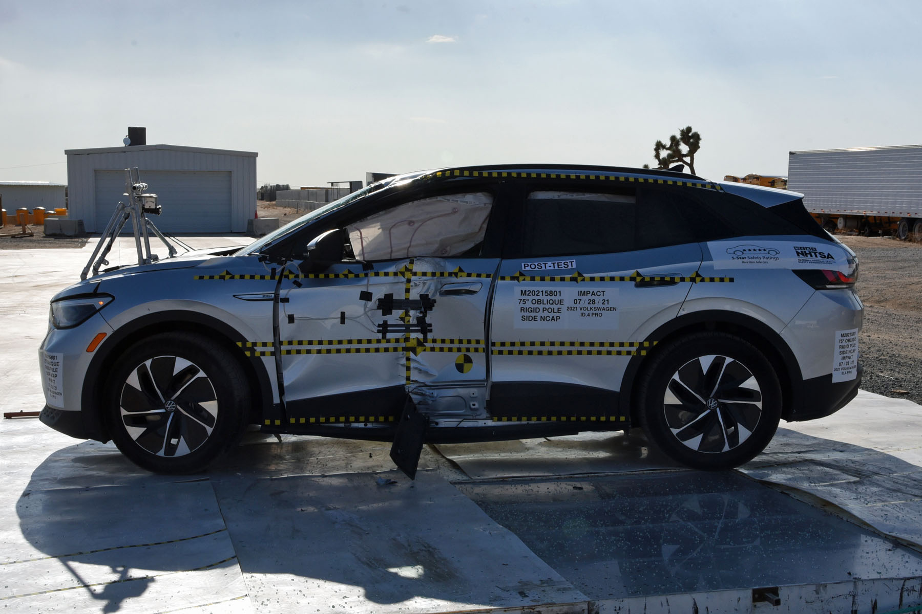 2021 VOLKSWAGEN ID.4 crash image 8