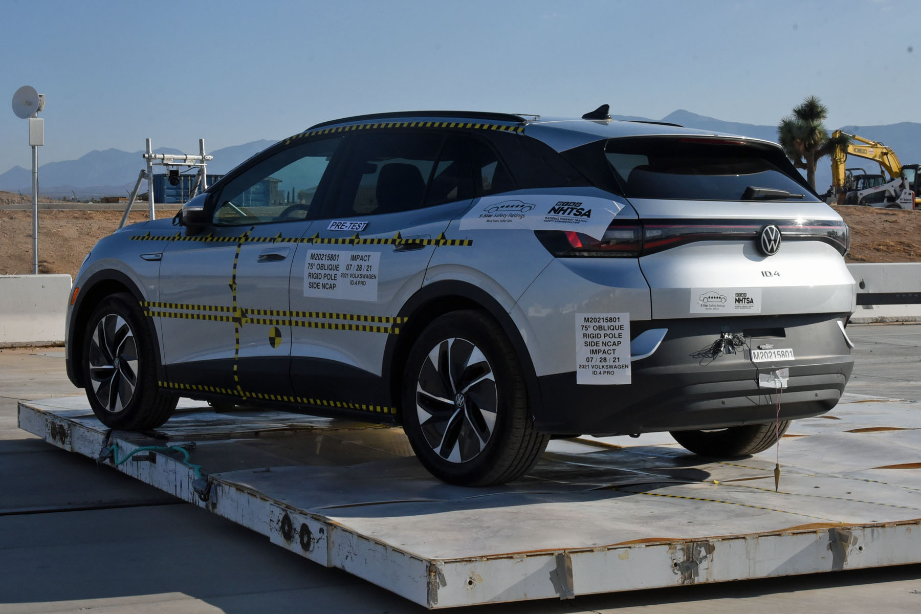 2021 VOLKSWAGEN ID.4 crash image 9