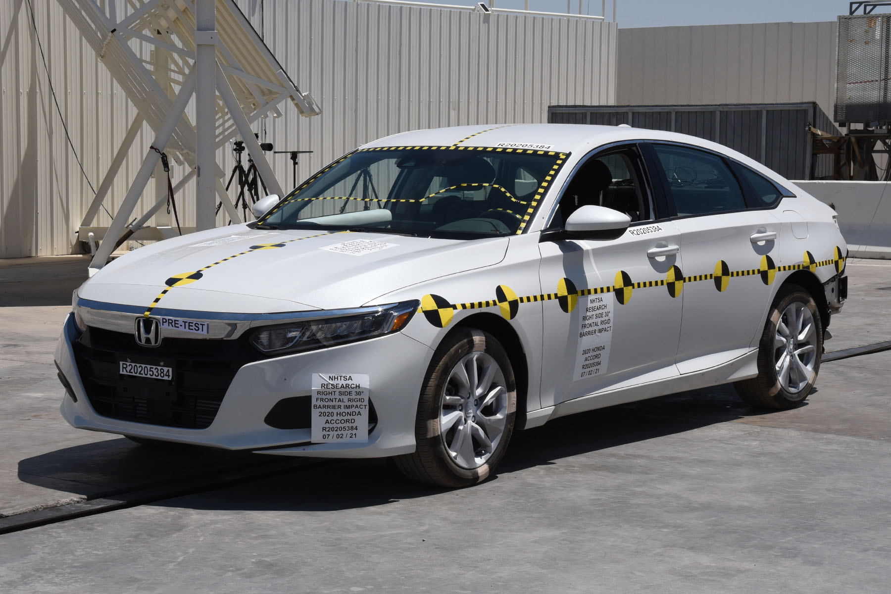 2020 HONDA ACCORD crash image 11