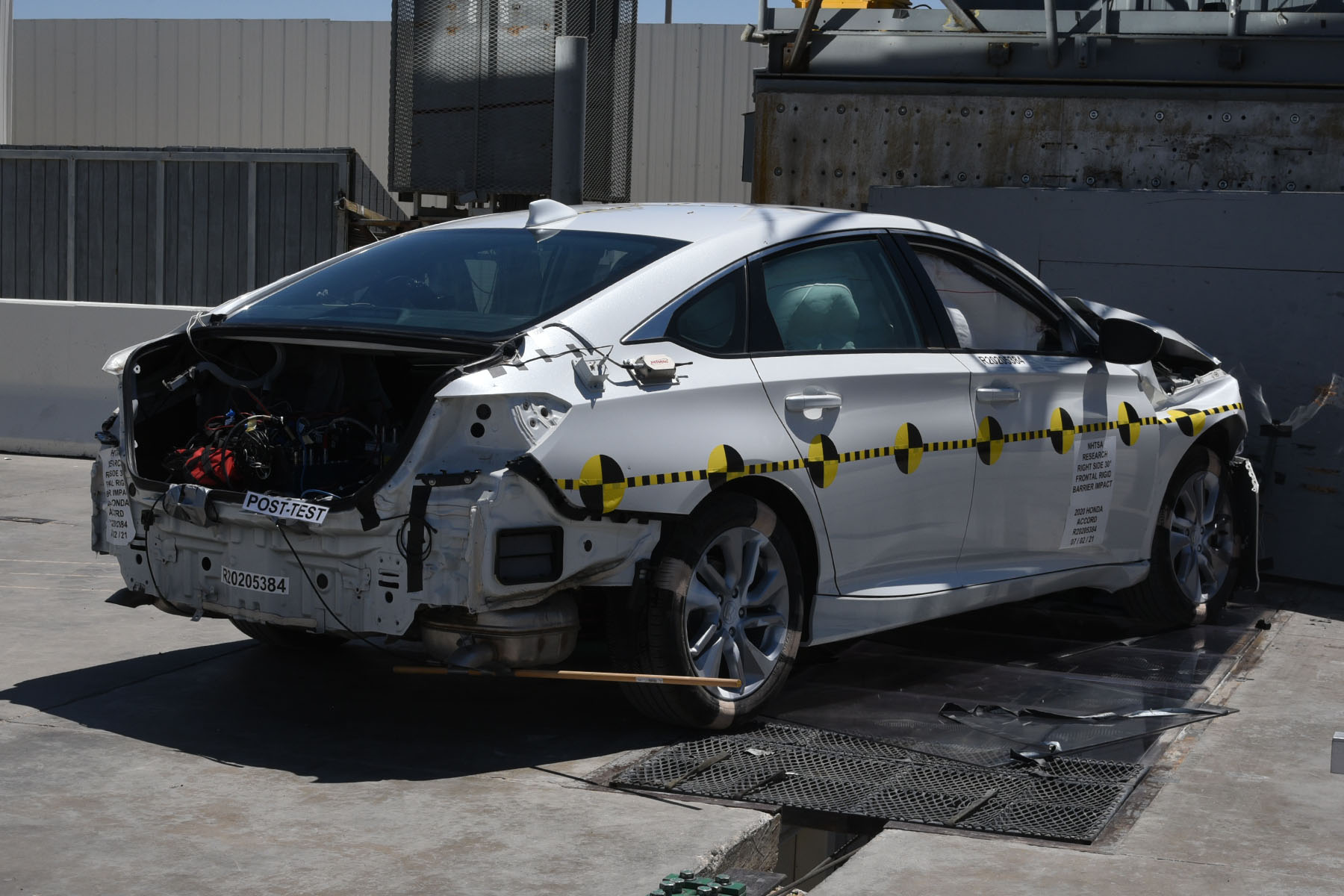 2020 HONDA ACCORD crash image 16