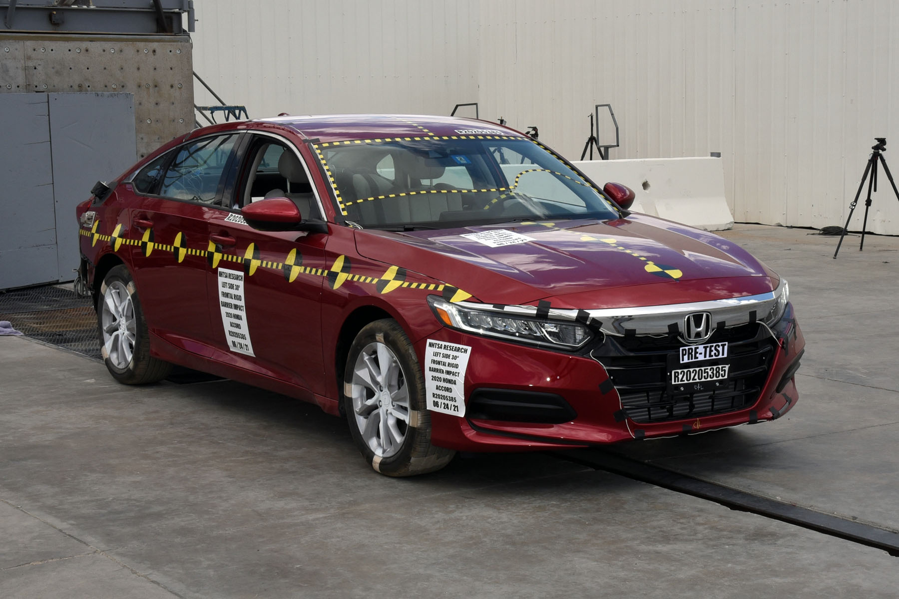 2020 HONDA ACCORD crash image 13