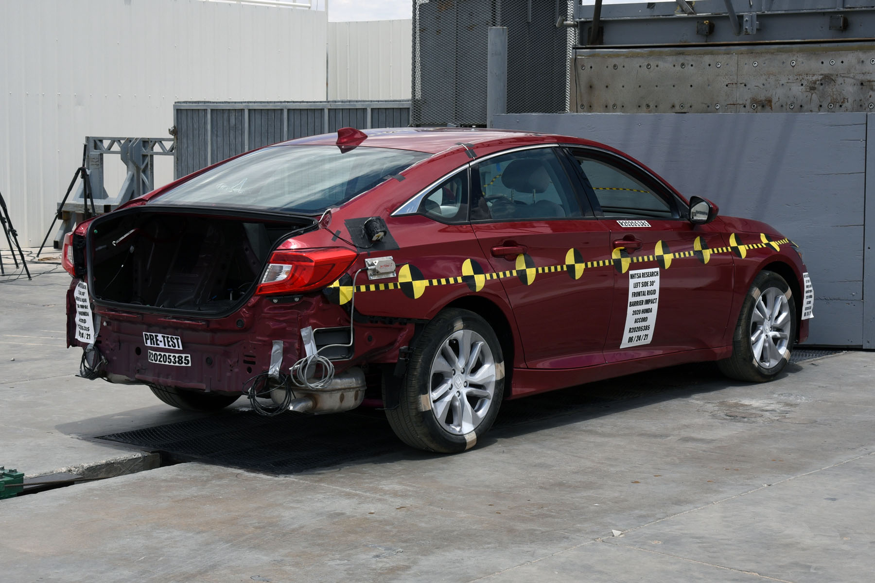 2020 HONDA ACCORD crash image 15