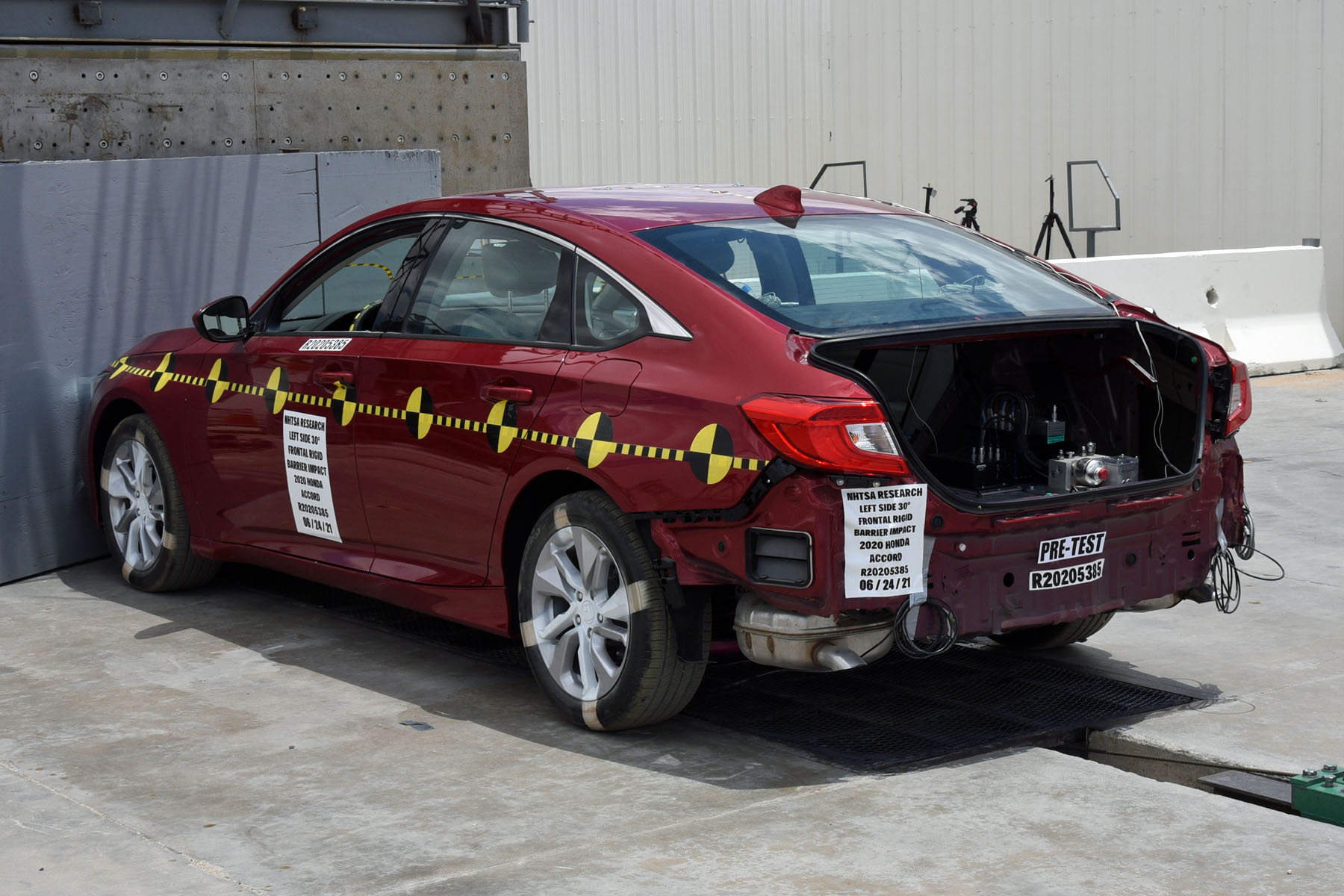 2020 HONDA ACCORD crash image 19