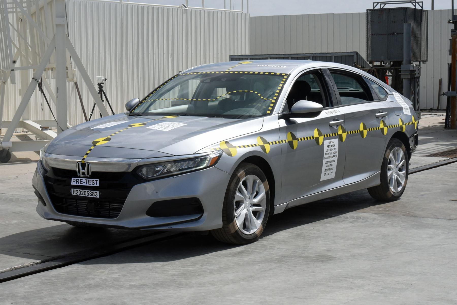2020 HONDA ACCORD crash image 11