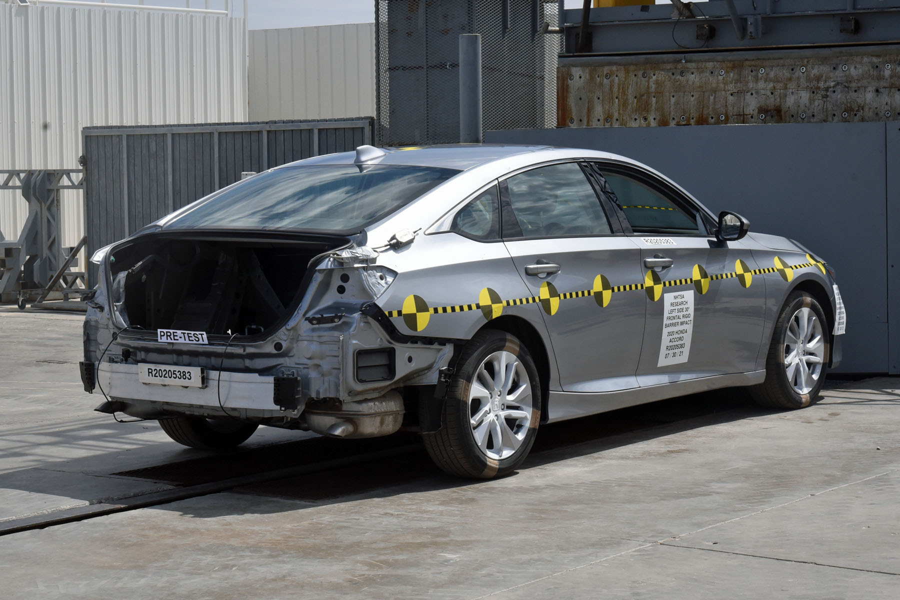 2020 HONDA ACCORD crash image 15