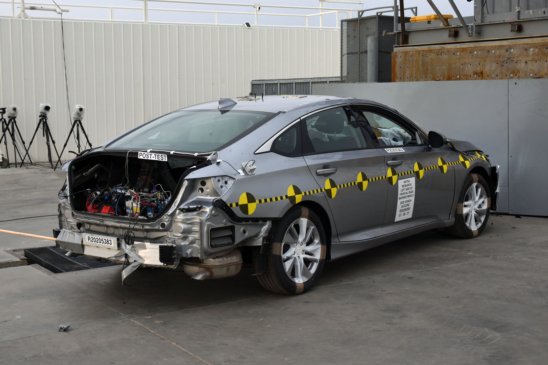 2020 HONDA ACCORD crash image 16