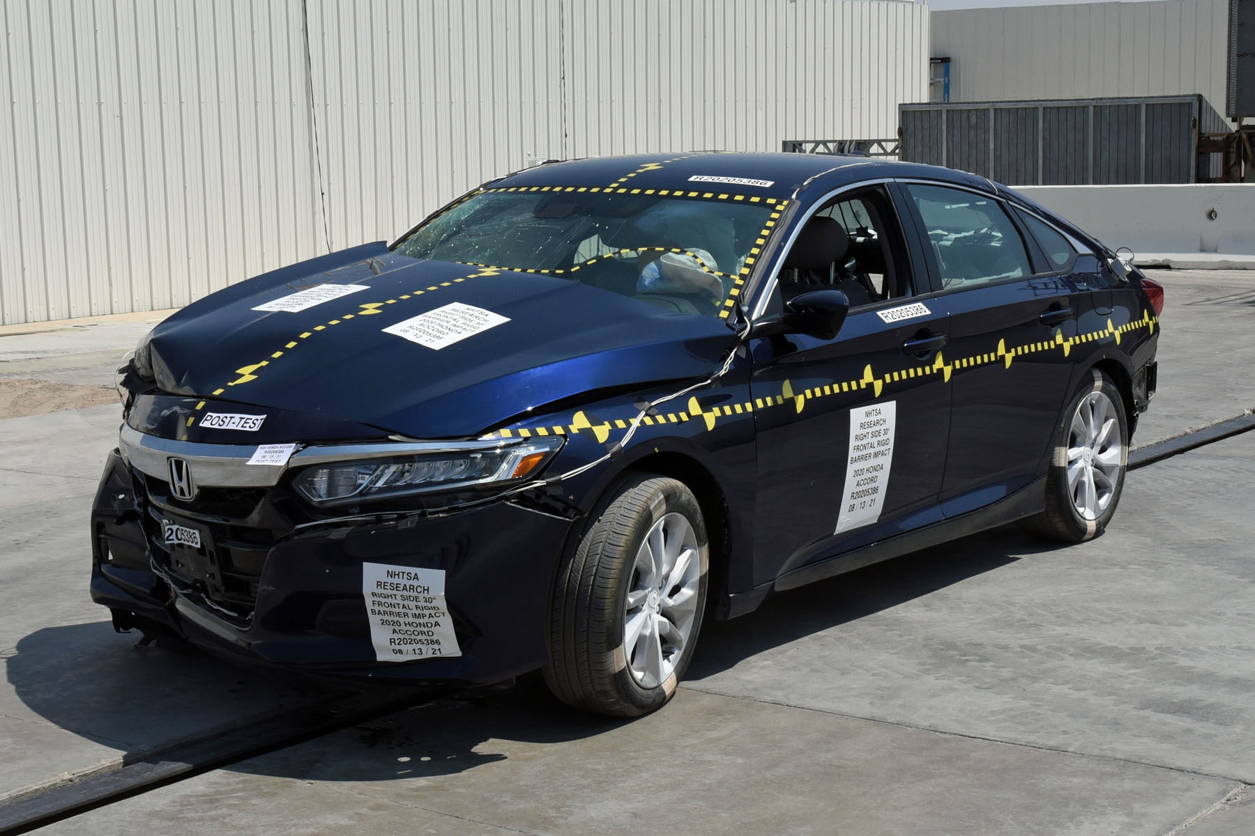 2020 HONDA ACCORD crash image 12