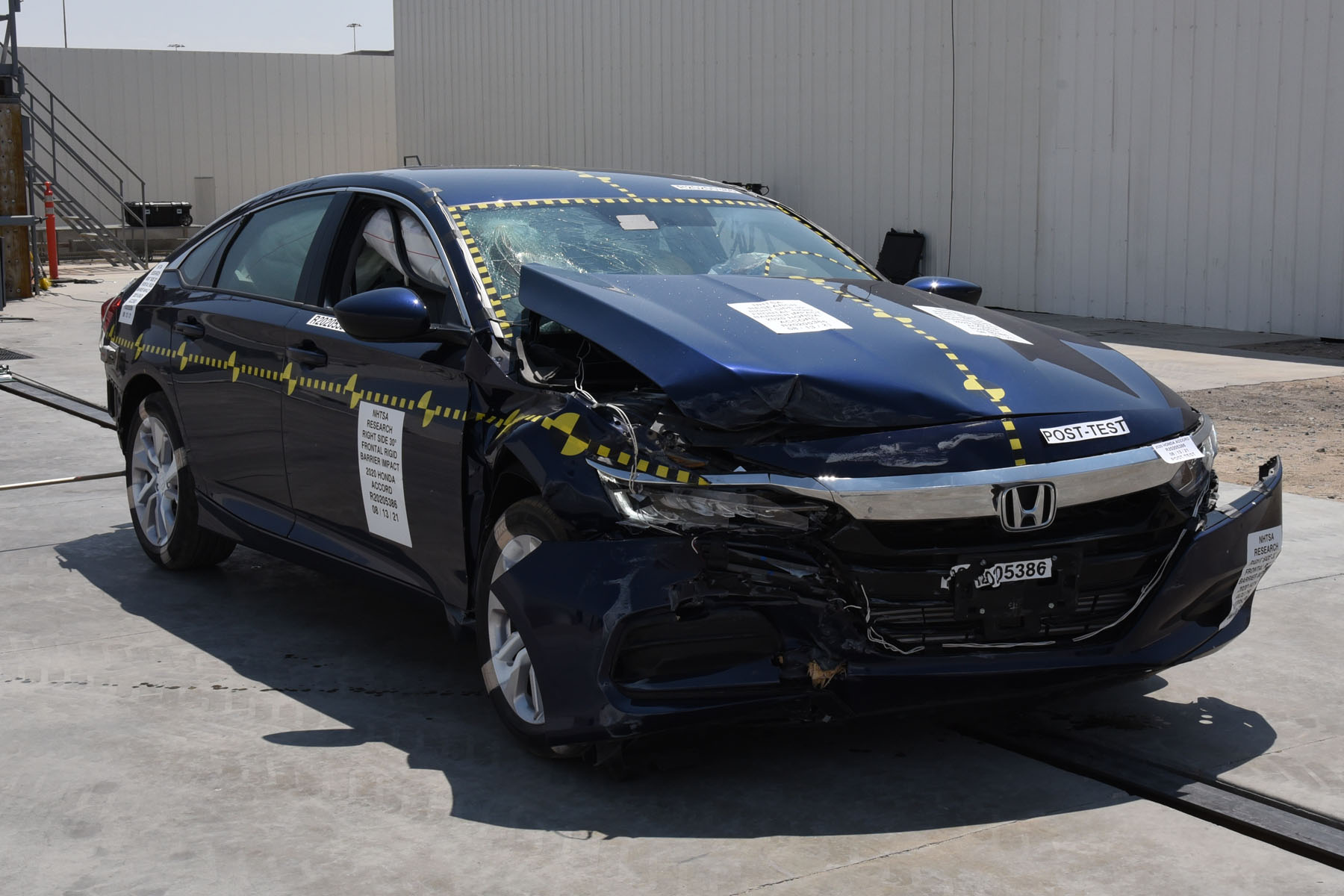 2020 HONDA ACCORD crash image 14