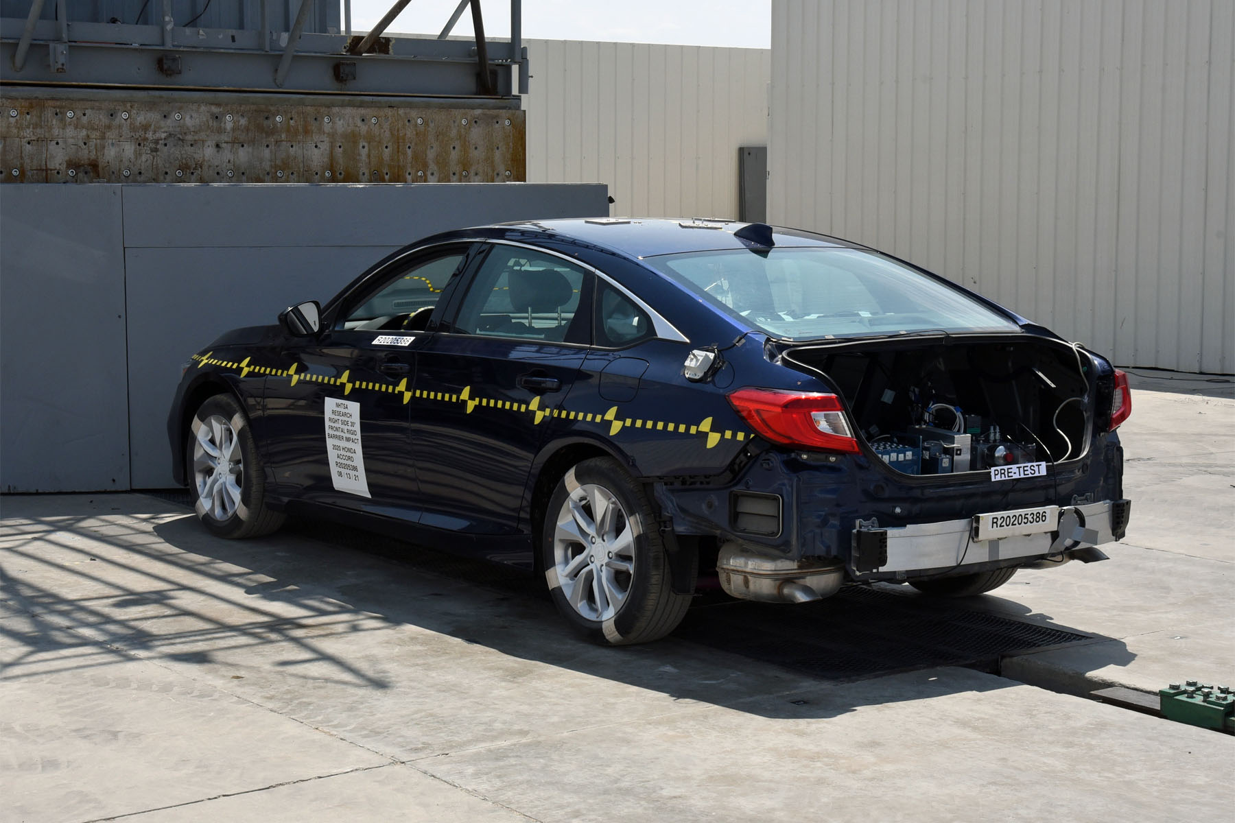 2020 HONDA ACCORD crash image 19