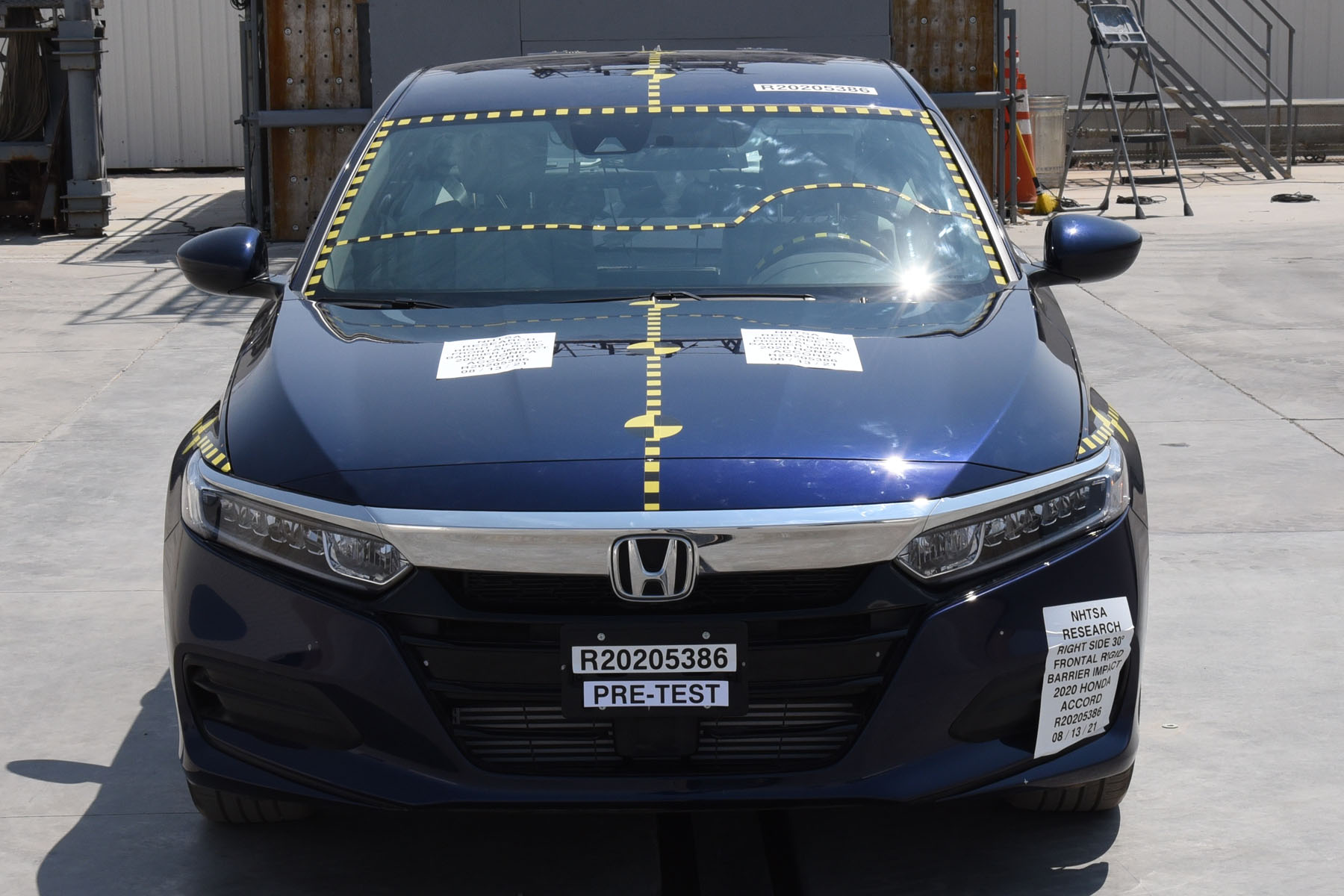 2020 HONDA ACCORD crash image 5