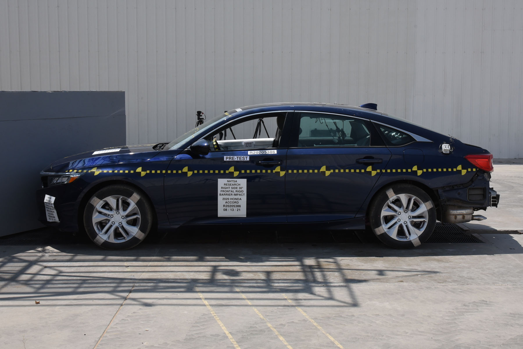 2020 HONDA ACCORD crash image 7