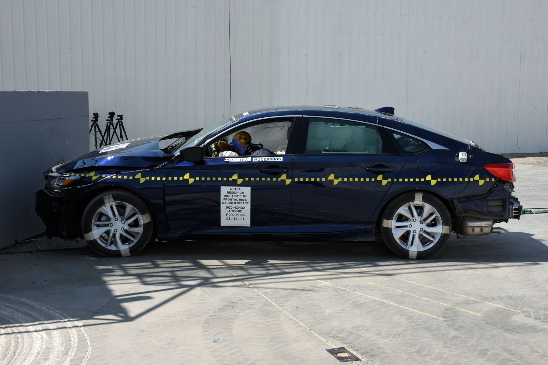 2020 HONDA ACCORD crash image 8