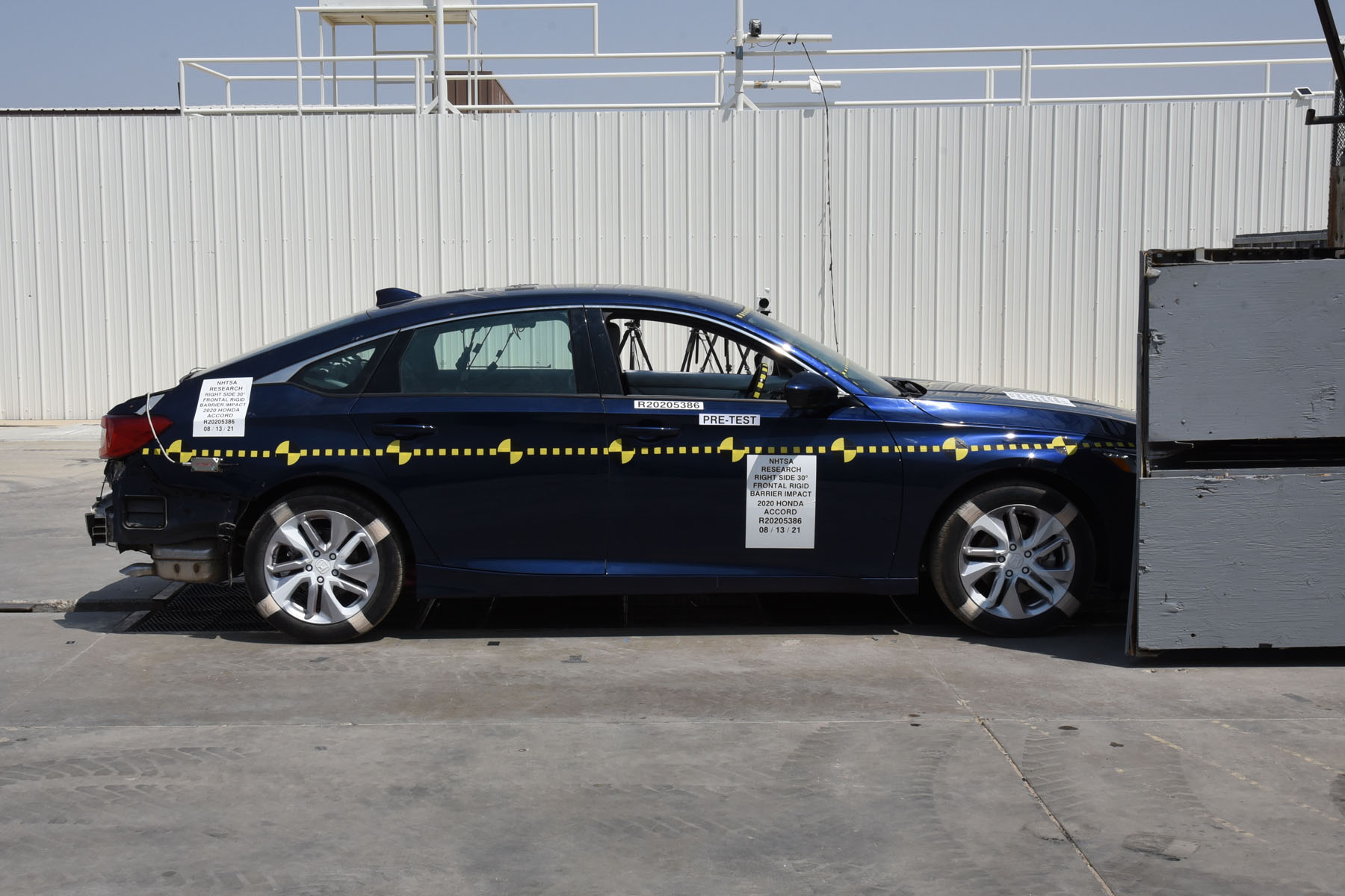 2020 HONDA ACCORD crash image 9