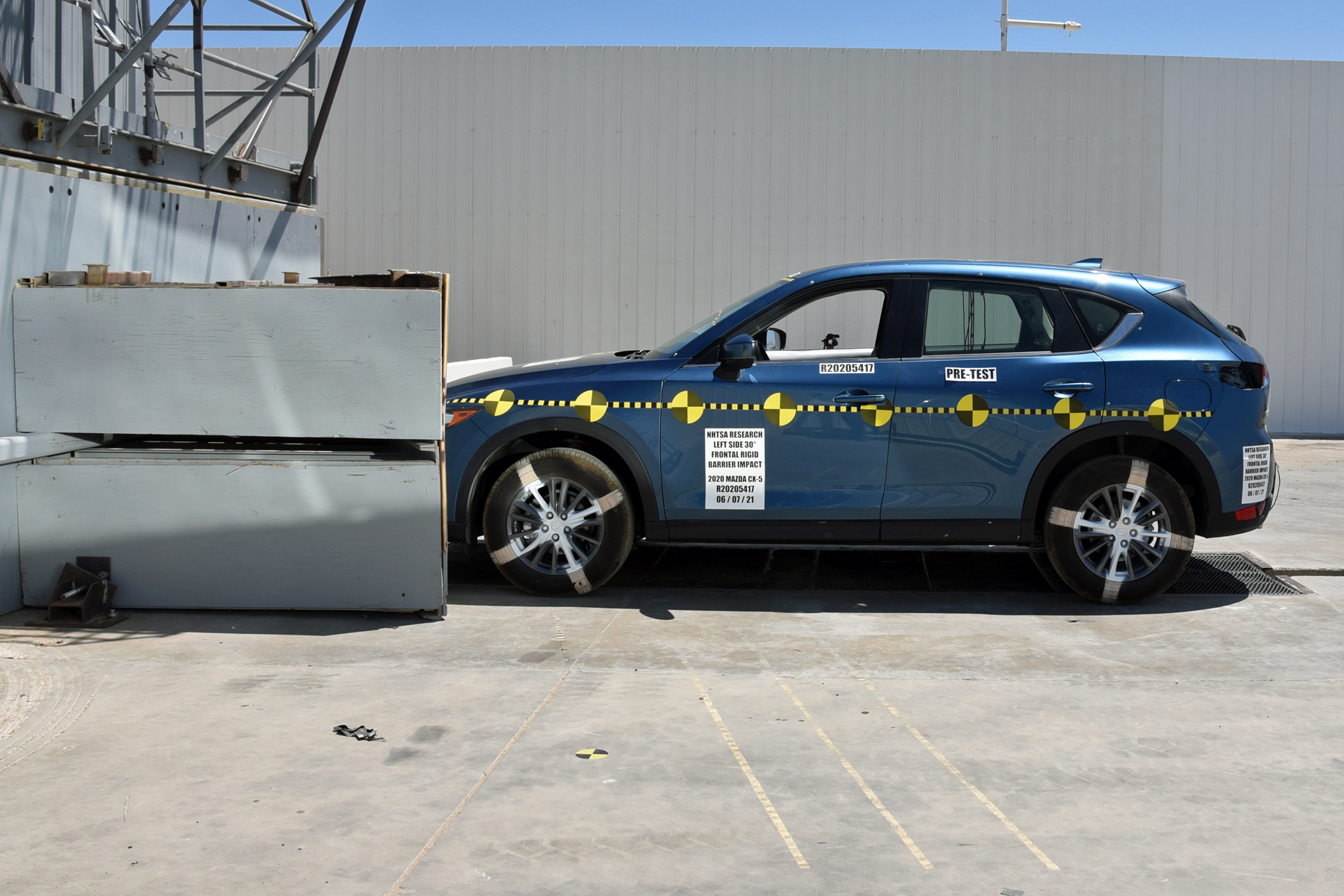 2020 MAZDA CX-5 crash image 7