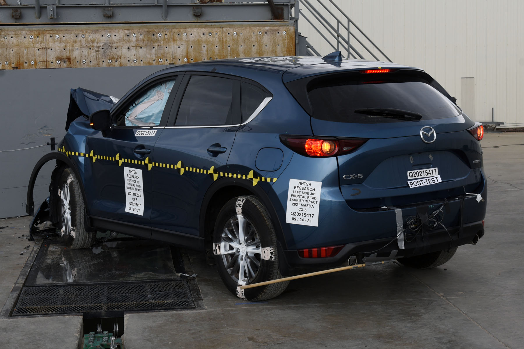 2021 MAZDA CX-5 crash image 20