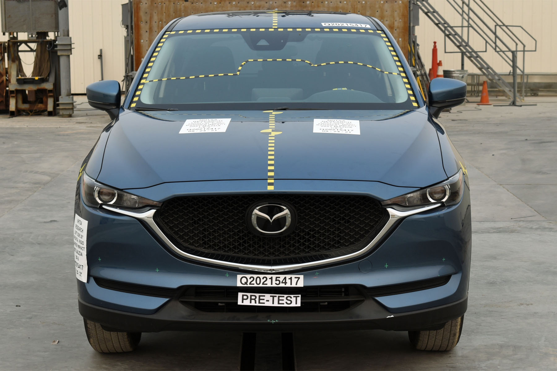 2021 MAZDA CX-5 crash image 5