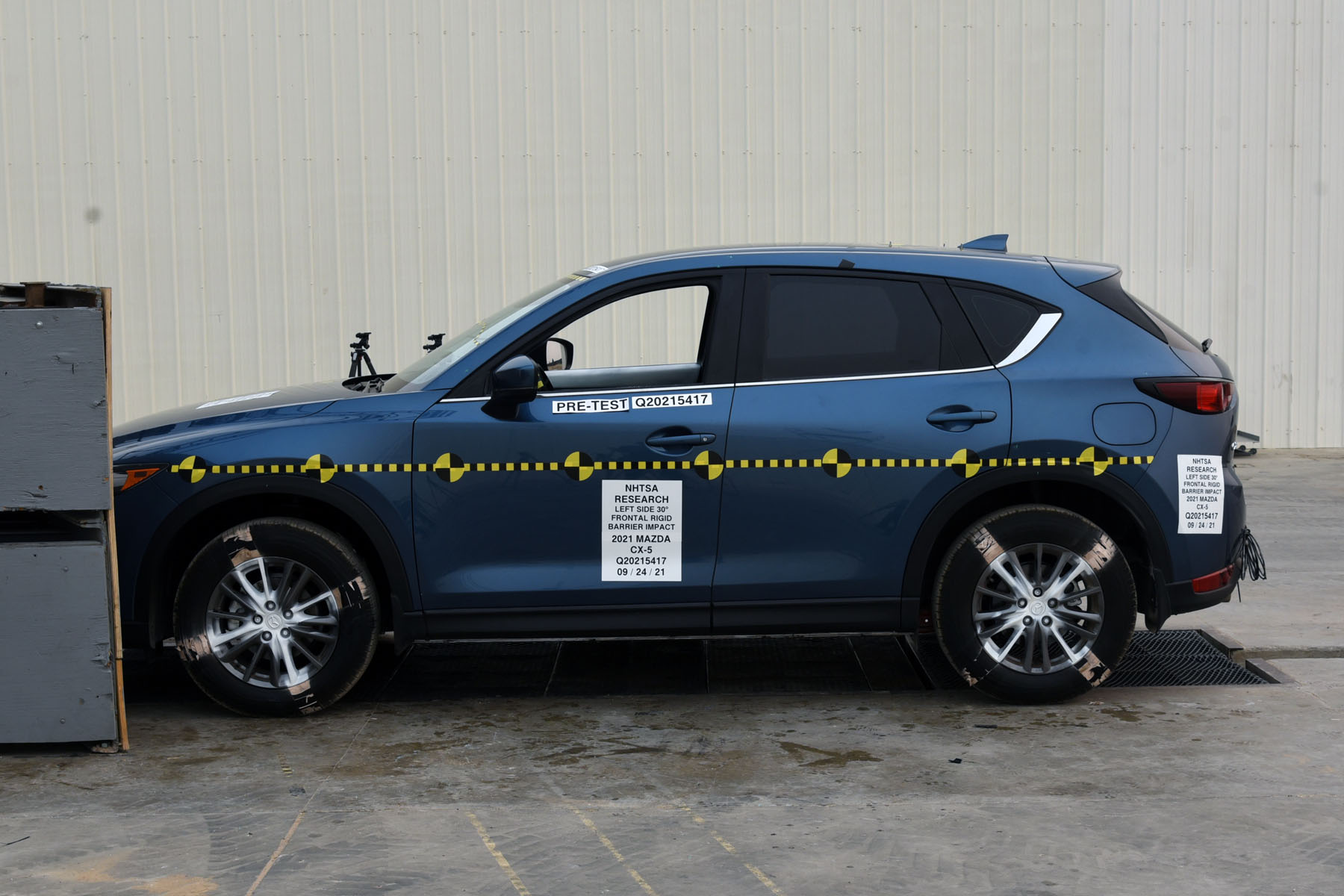 2021 MAZDA CX-5 crash image 7
