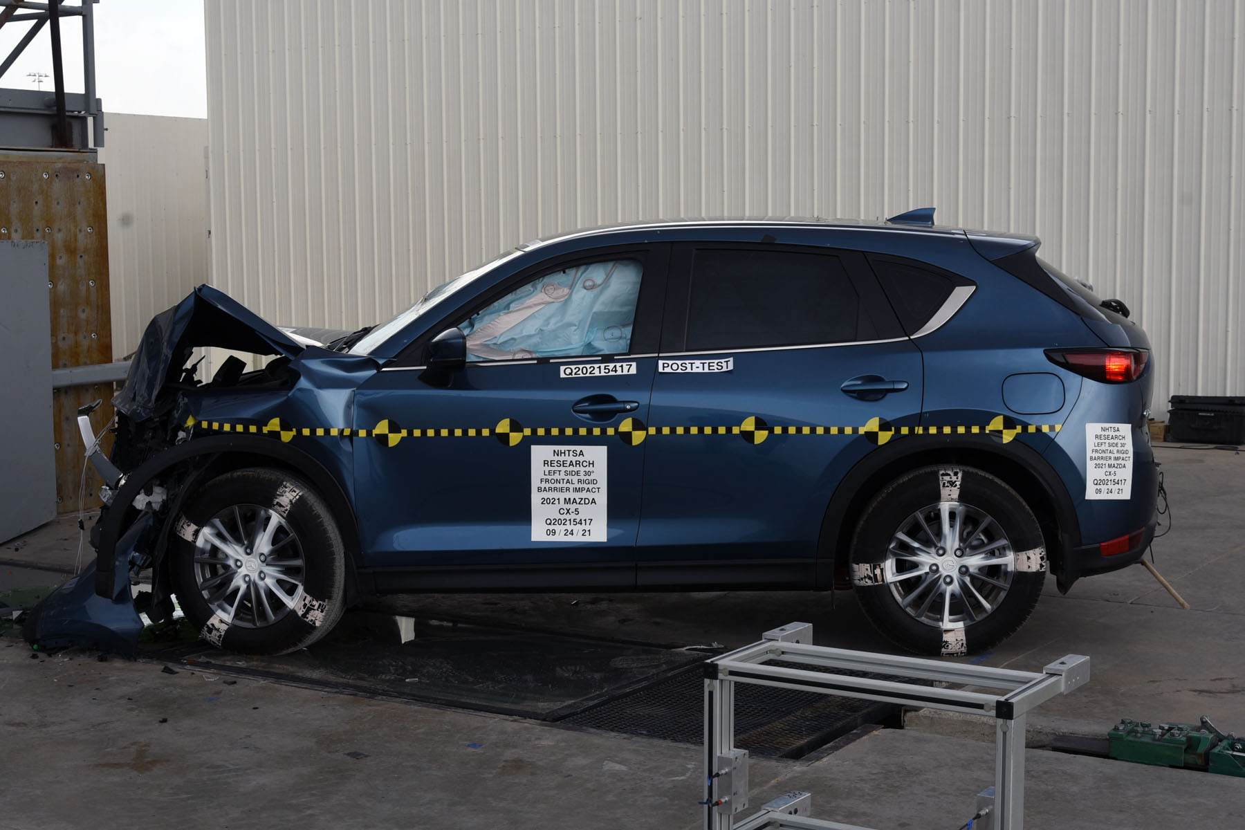 2021 MAZDA CX-5 crash image 8