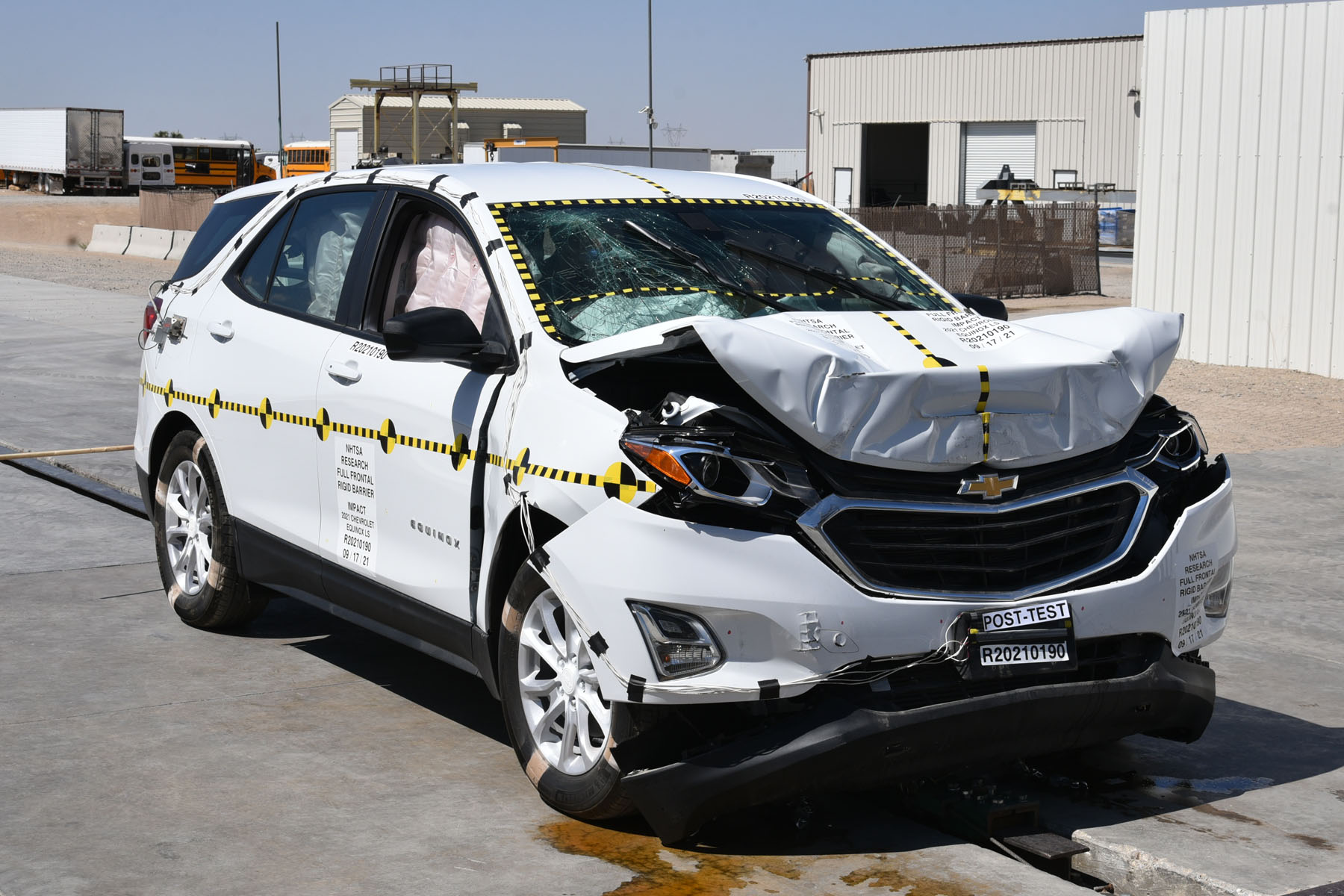 2021 CHEVROLET EQUINOX crash image 14