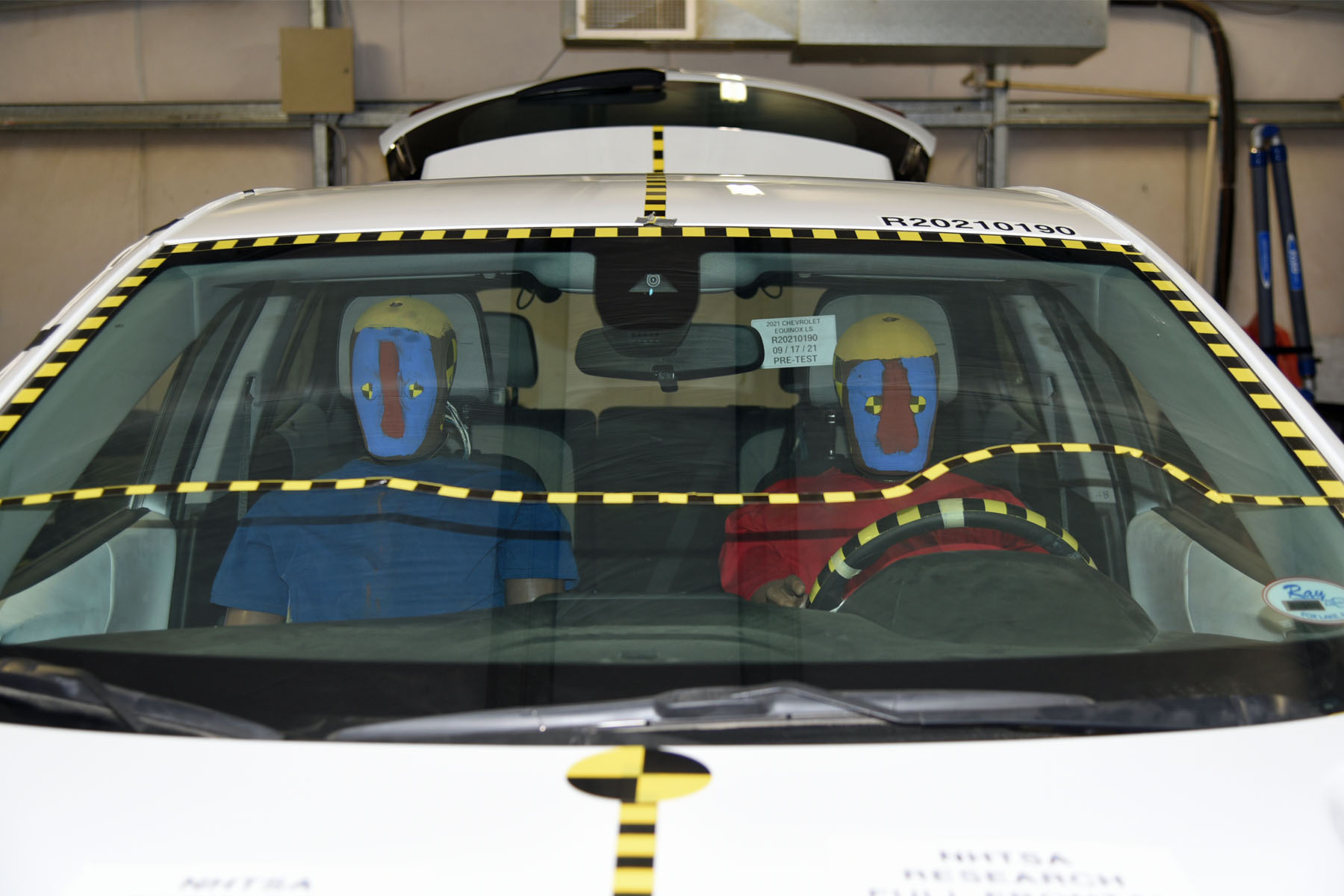 2021 CHEVROLET EQUINOX crash image 21