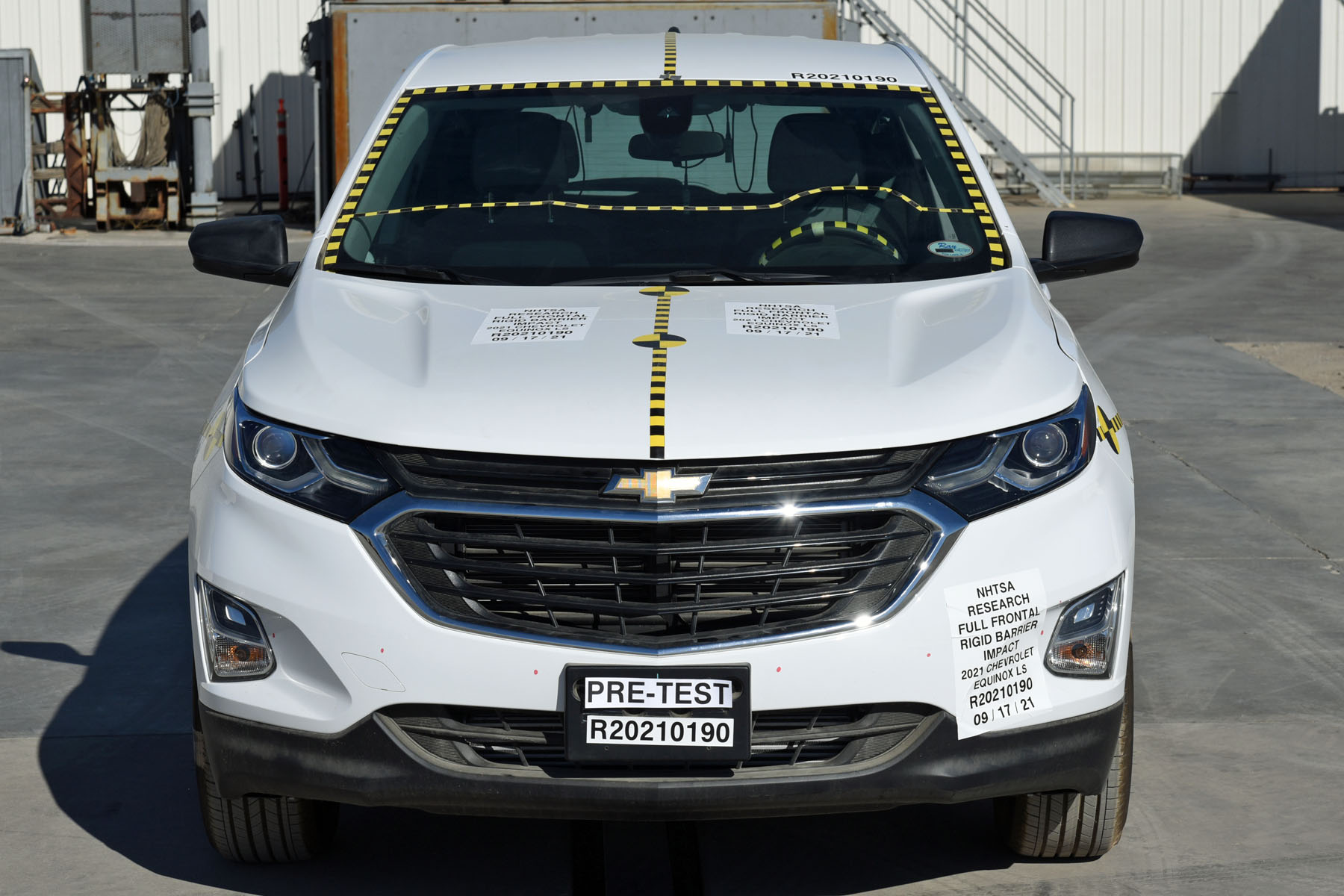 2021 CHEVROLET EQUINOX crash image 5