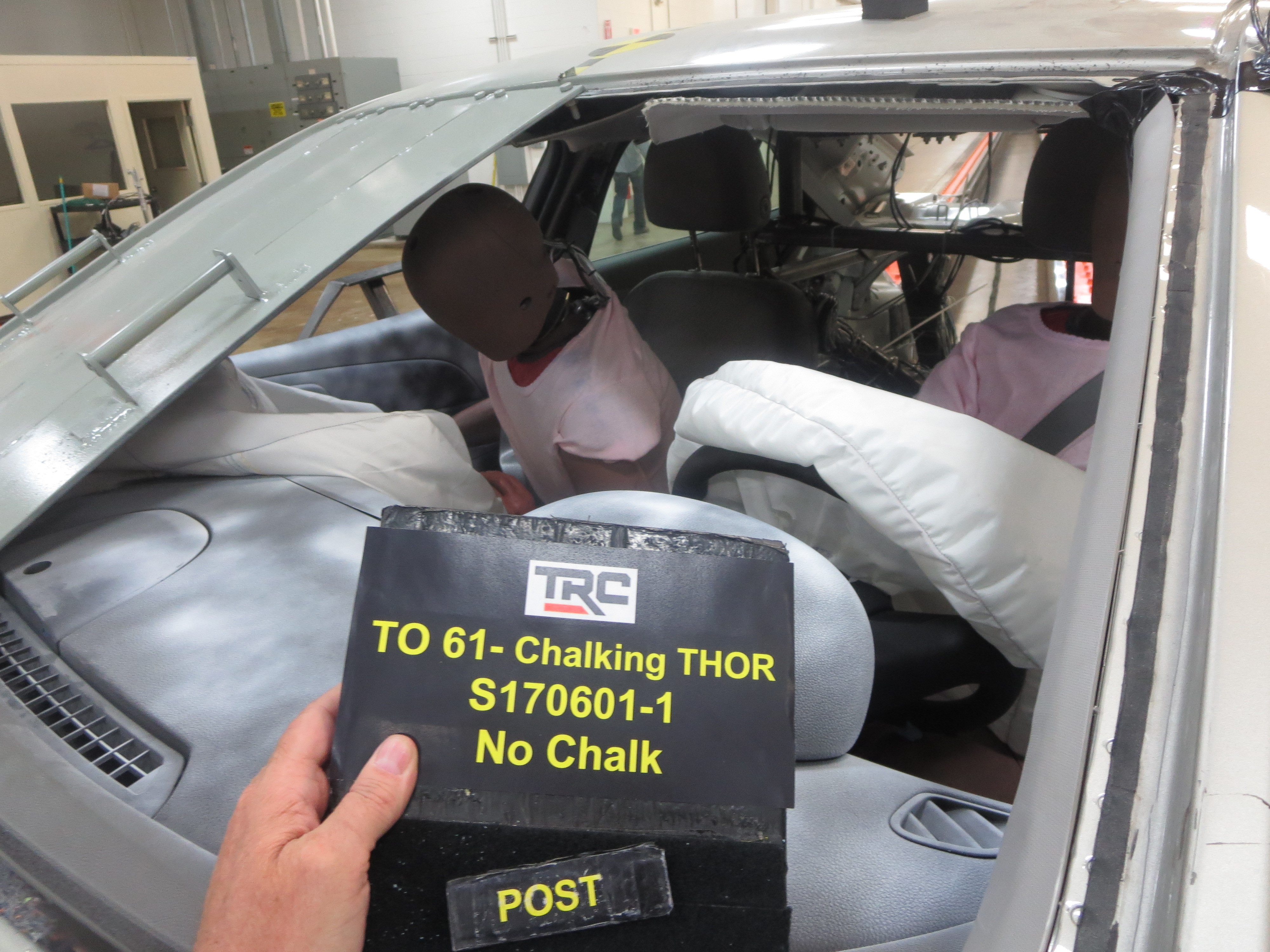 2016 CHEVROLET MALIBU crash-test photo