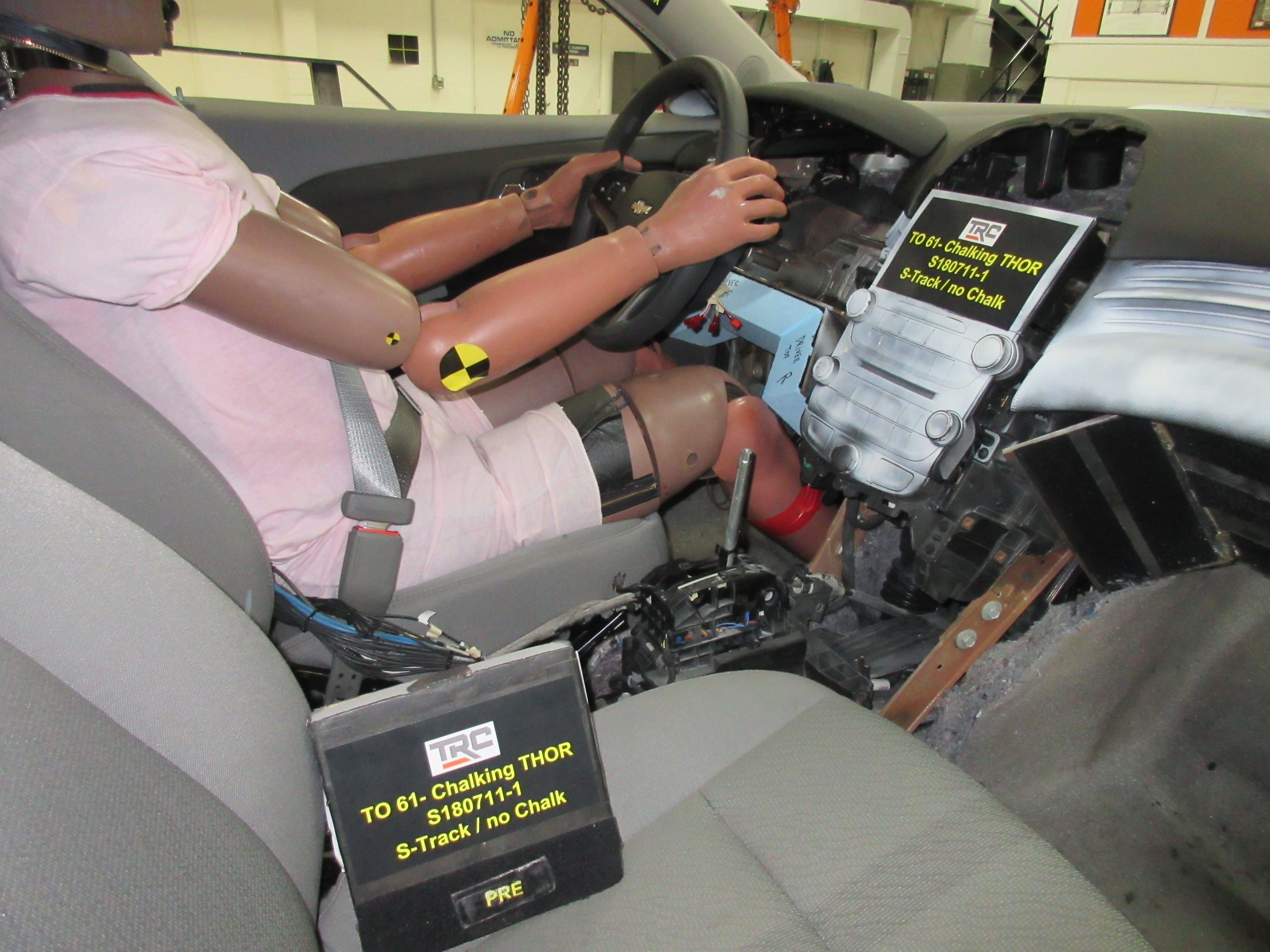 2016 CHEVROLET MALIBU crash image 16