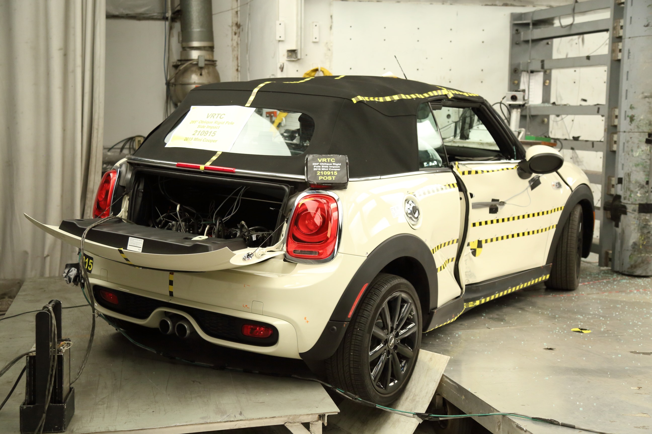 2019 MINI COOPER crash image 10