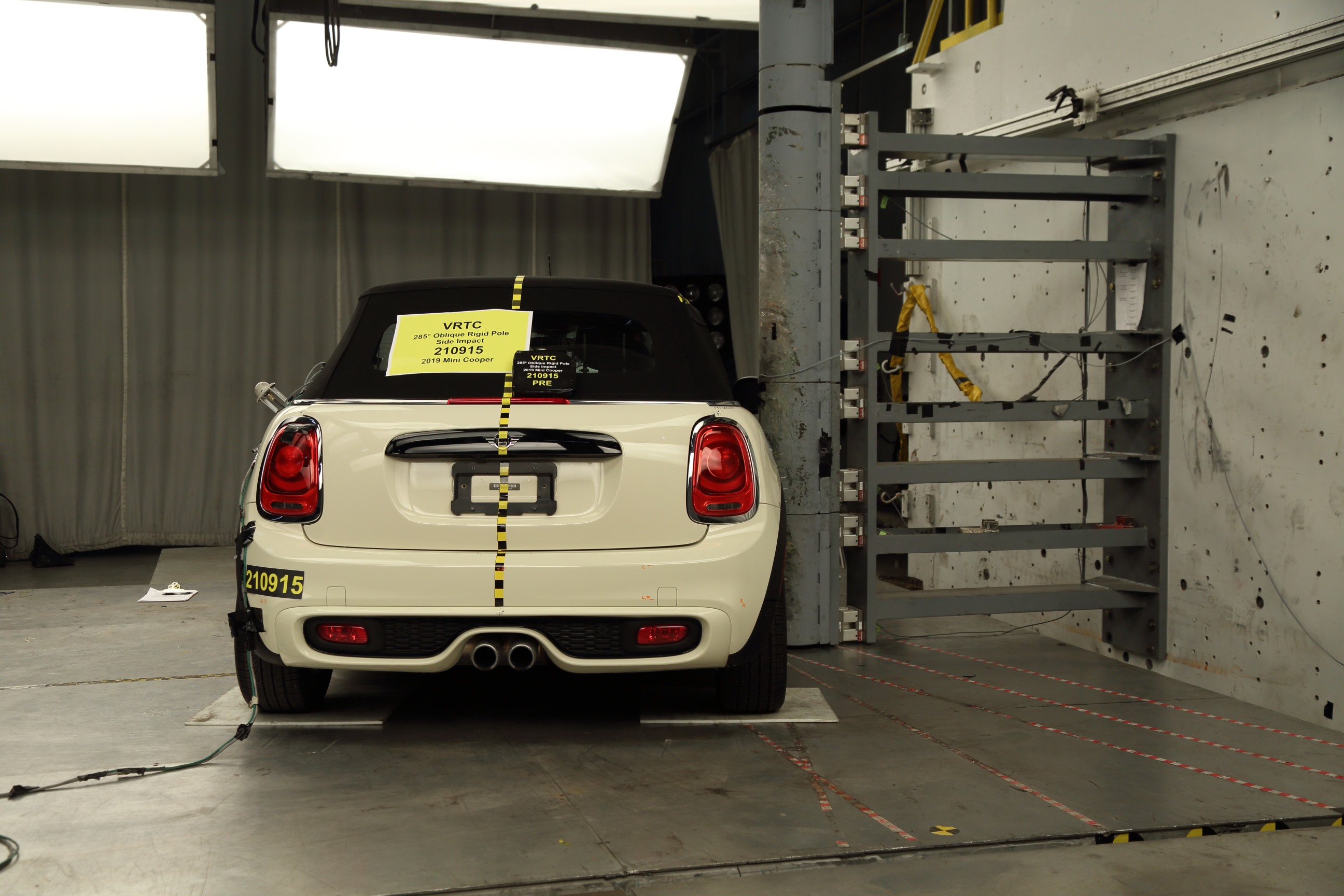 2019 MINI COOPER crash image 11
