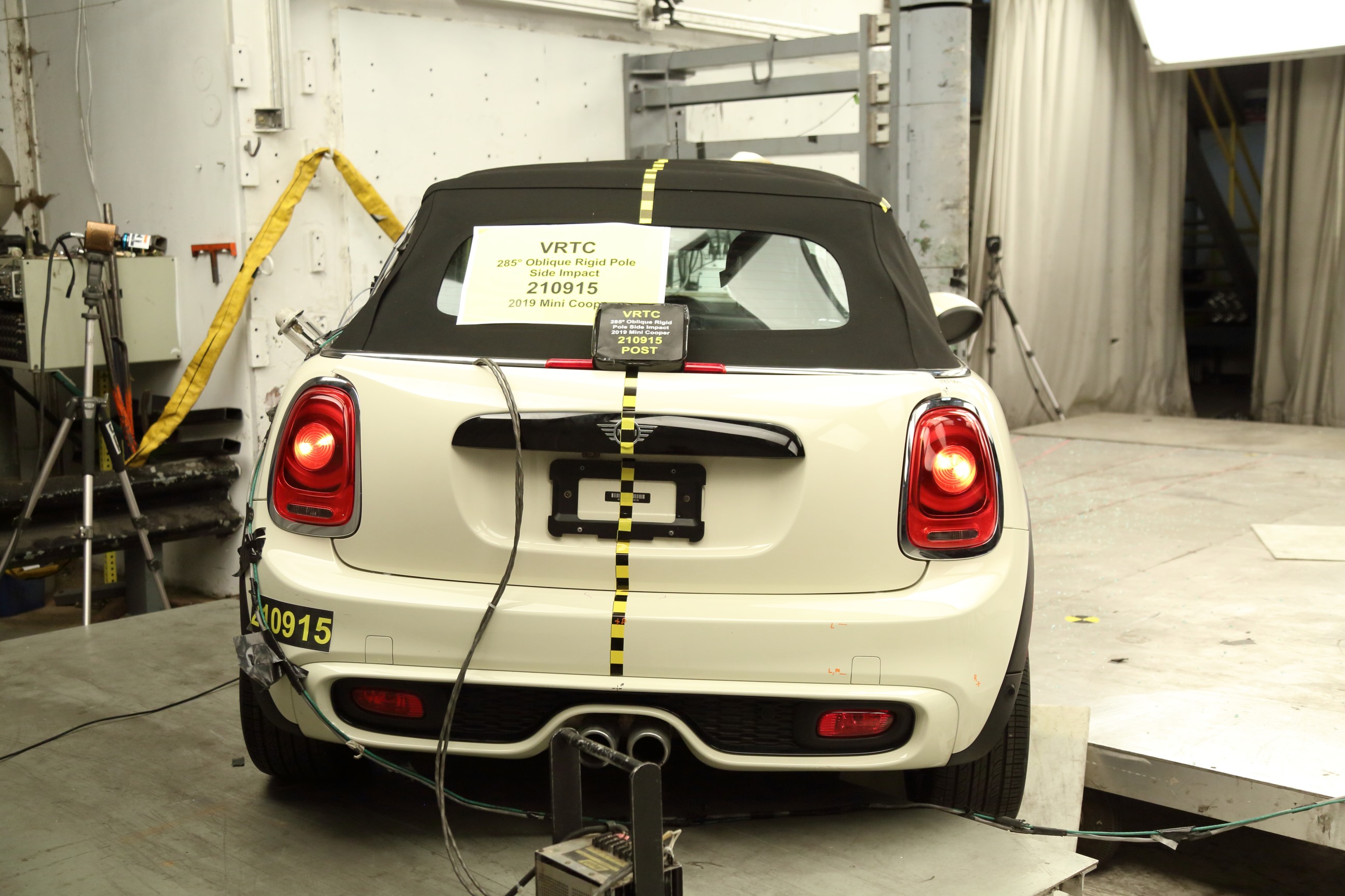 2019 MINI COOPER crash image 12