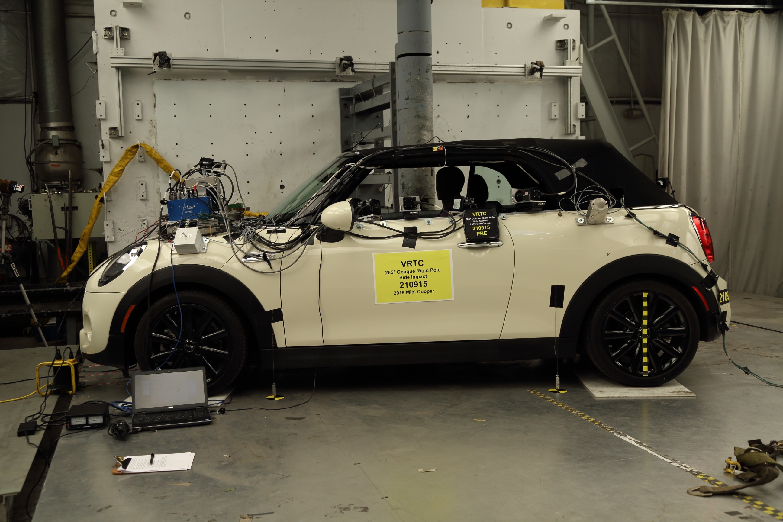 2019 MINI COOPER crash image 13