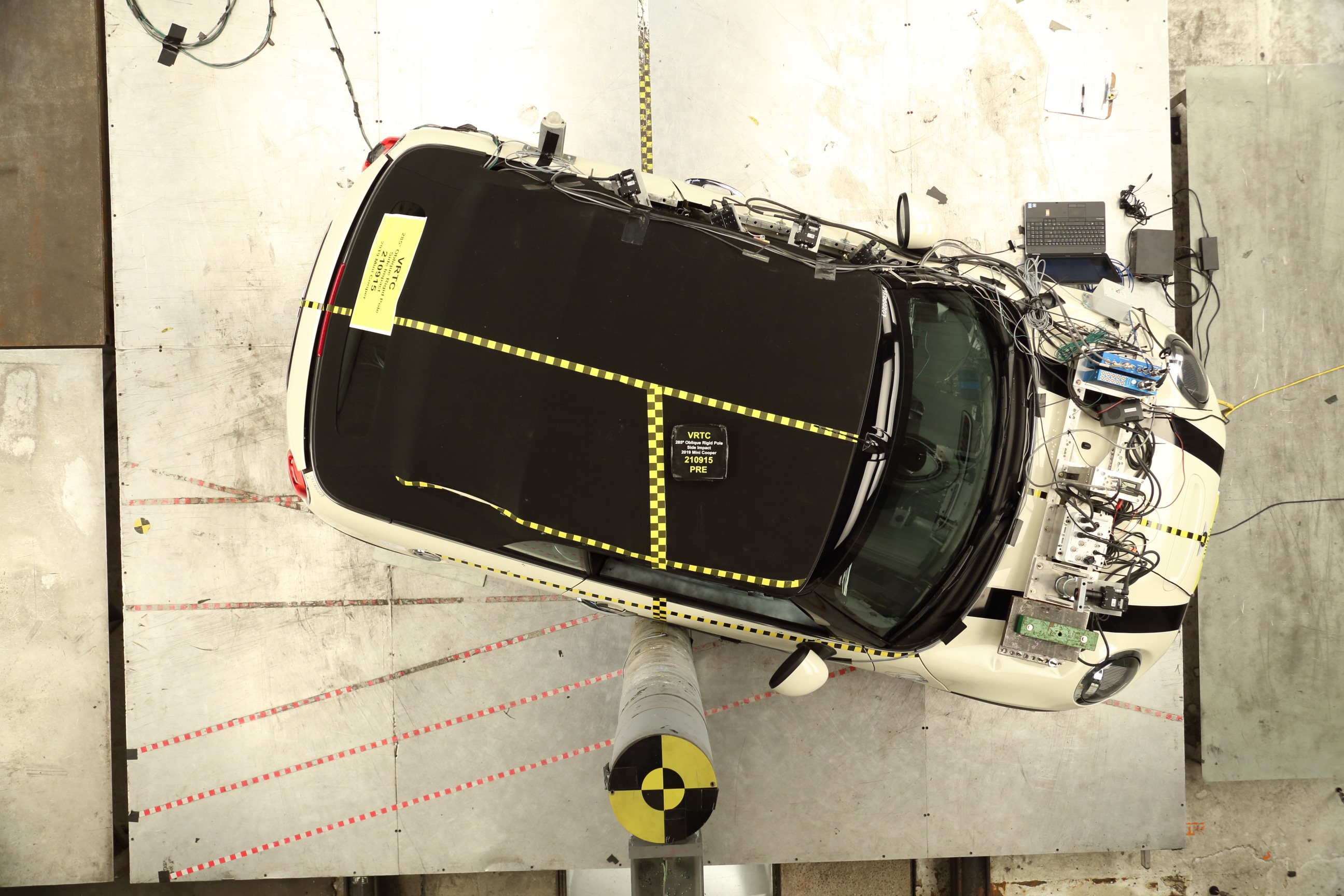 2019 MINI COOPER crash image 15