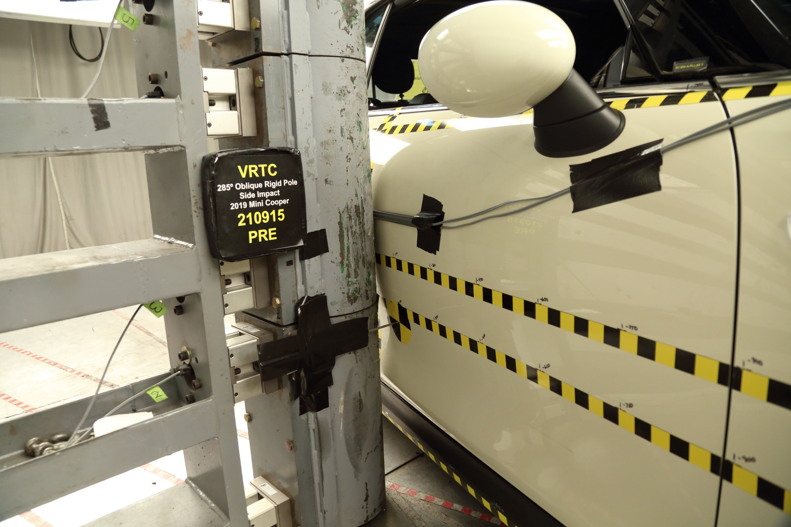 2019 MINI COOPER crash image 18