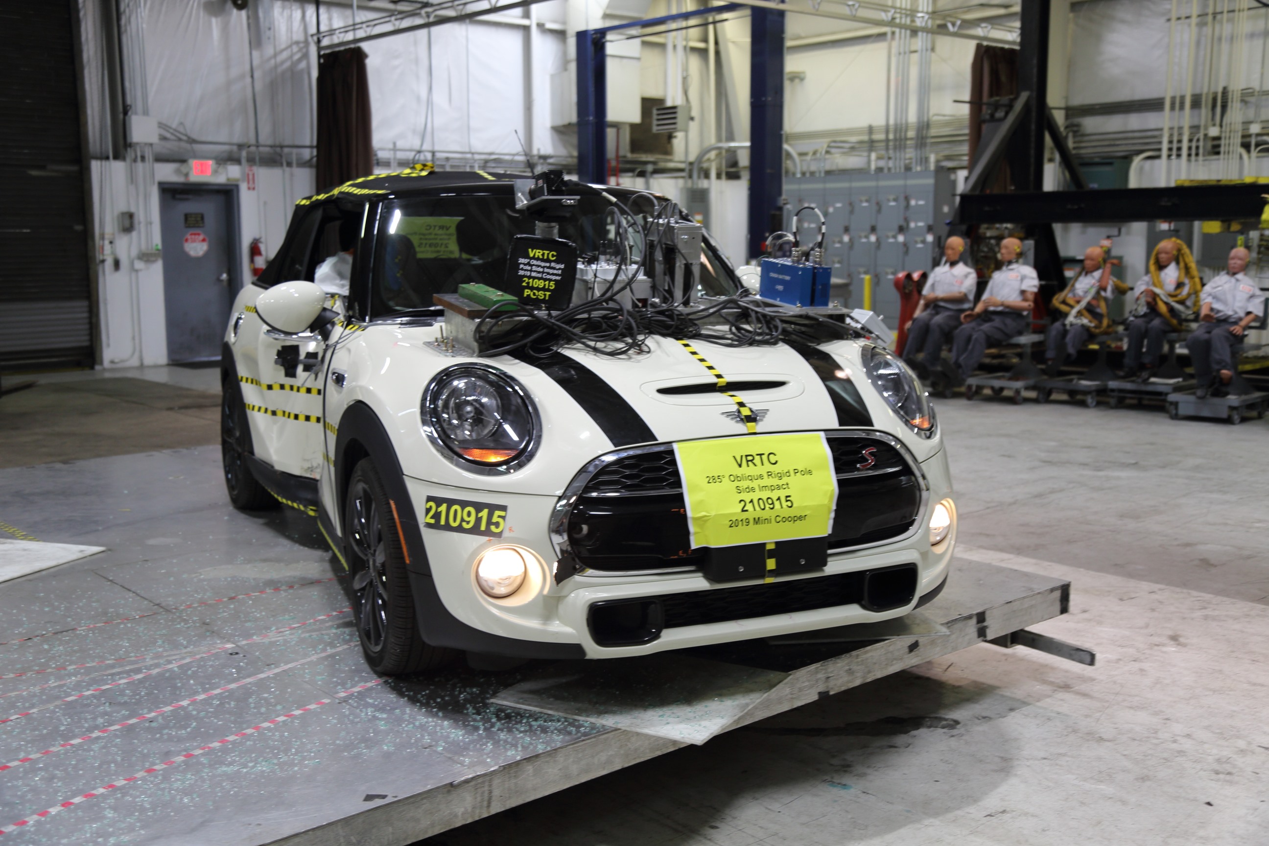 2019 MINI COOPER crash image 6