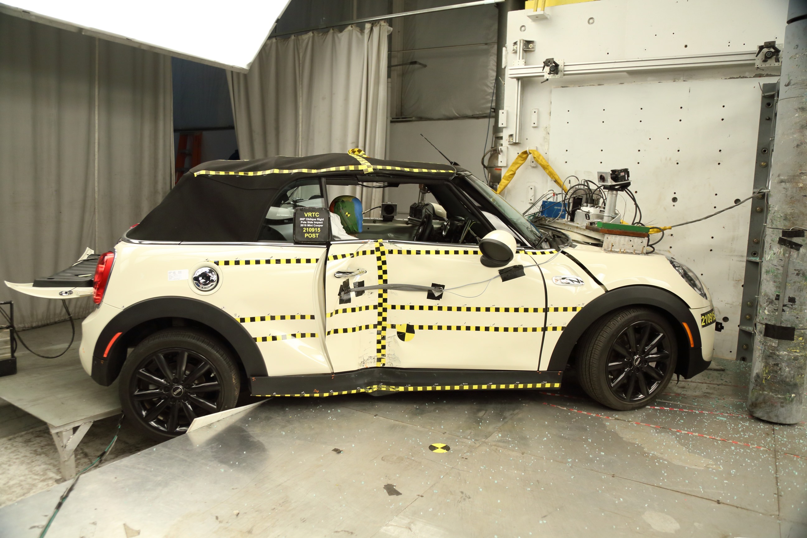 2019 MINI COOPER crash image 8